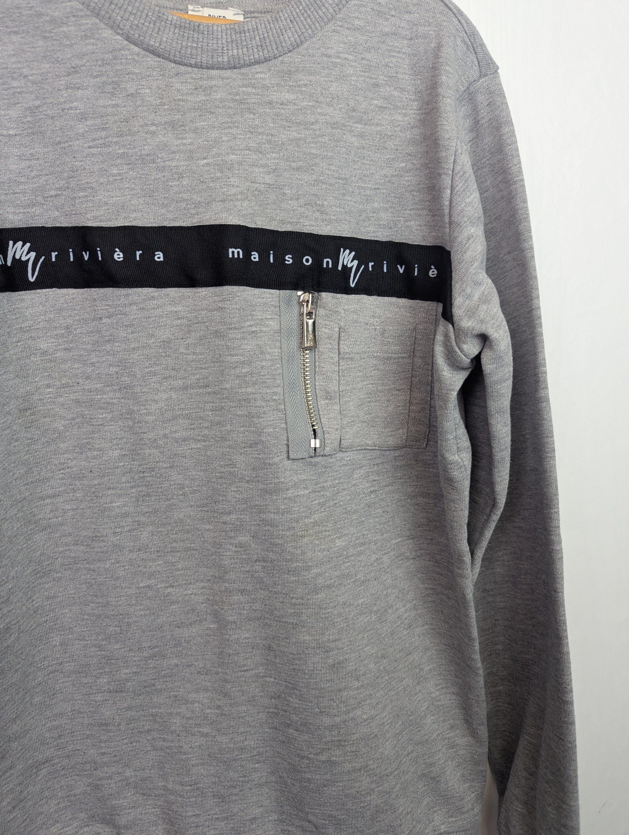 River Island Grey Zip Jumper - Boys 9 - 10 Years - Little Ones Preloved. Second Hand Children's & Preloved Baby, Kids, Girls & Boys Clothes. UK online