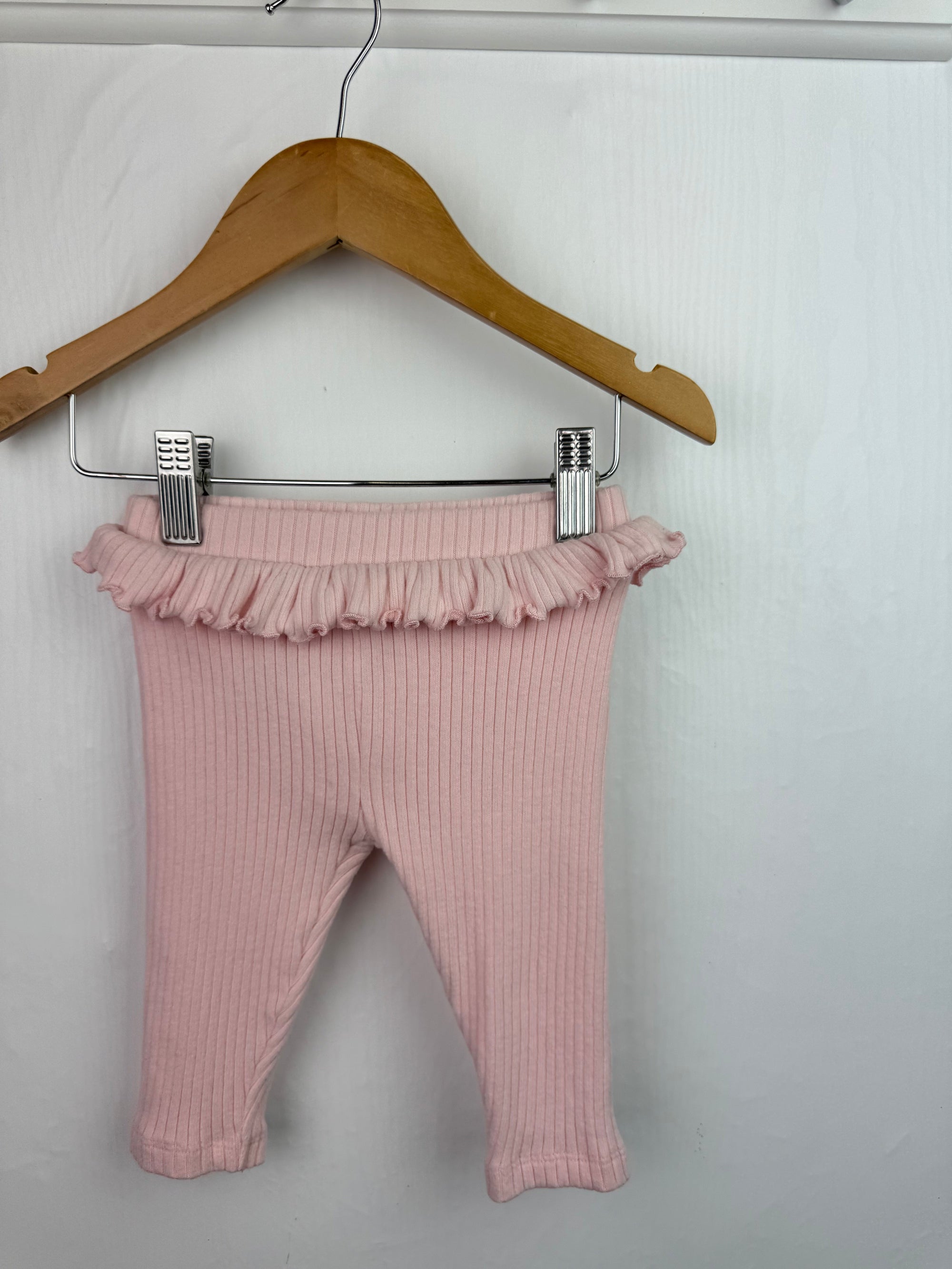 River Island Pink Ribbed Leggings - Girls 3 - 6 Months - Little Ones Preloved. Second Hand Children's & Preloved Baby, Kids, Girls & Boys Clothes. UK online