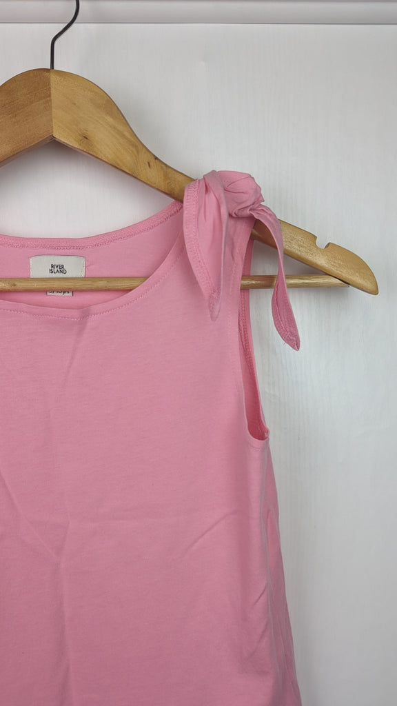 River Island Pink Sleeveless Top - Girls 9-10 Years River Island Used, Preloved, Preworn & Second Hand Baby, Kids & Children's Clothing UK Online. Cheap affordable. Brands including Next, Joules, Nutmeg Morrisons, TU, F&F, H&M.