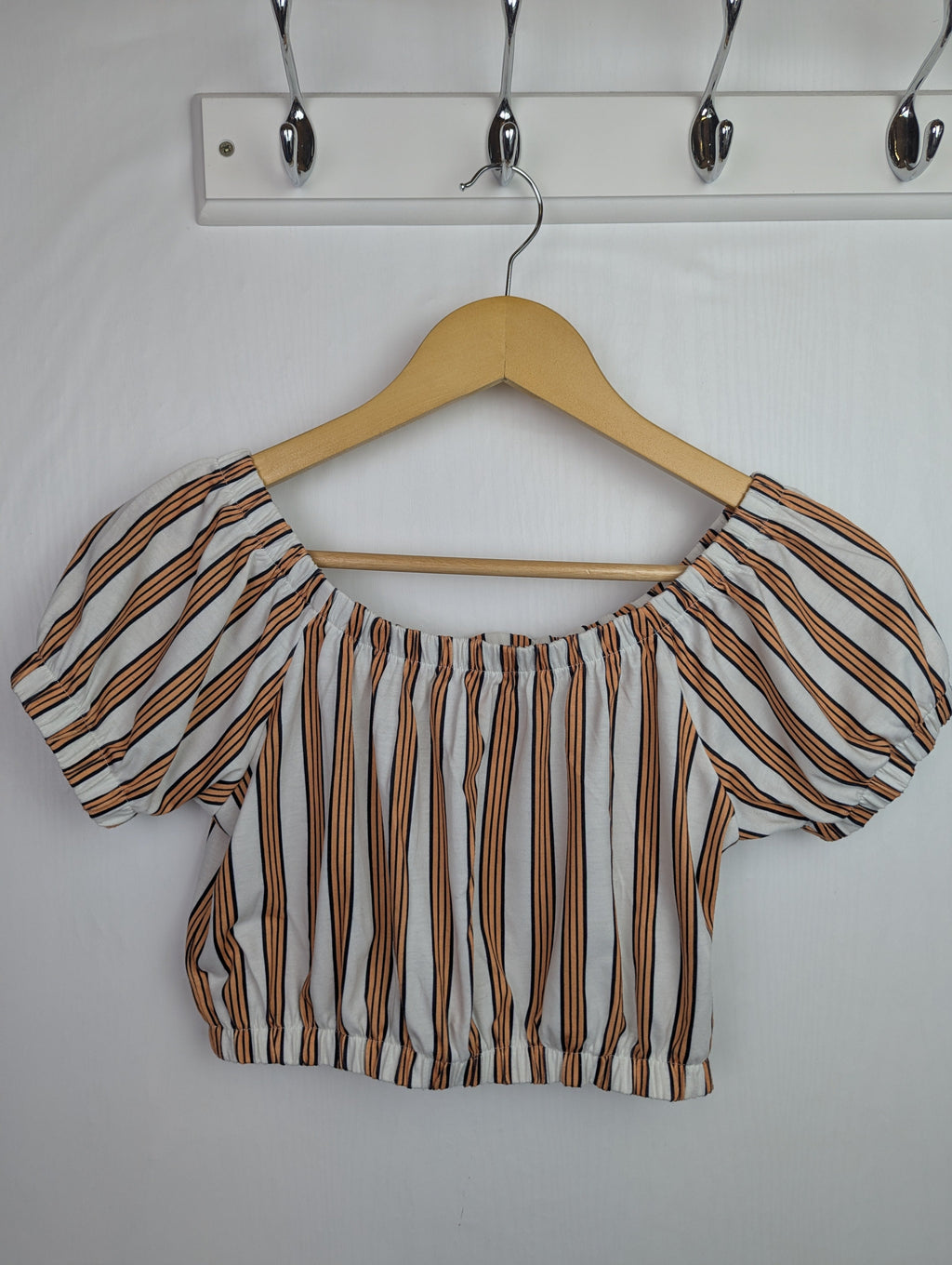 River Island Striped Crop Top - Girls 9 - 10 Years - Little Ones Preloved. Second Hand Children's & Preloved Baby, Kids, Girls & Boys Clothes. UK online