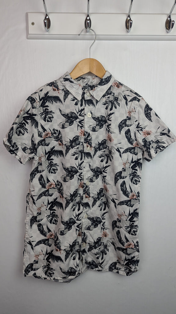 River Island Tropical Shirt - Boys 9-10 Years Little Ones Preloved Used, Preloved, Preworn & Second Hand Baby, Kids & Children's Clothing UK Online. Cheap affordable. Brands including Next, Joules, Nutmeg Morrisons, TU, F&F, H&M.