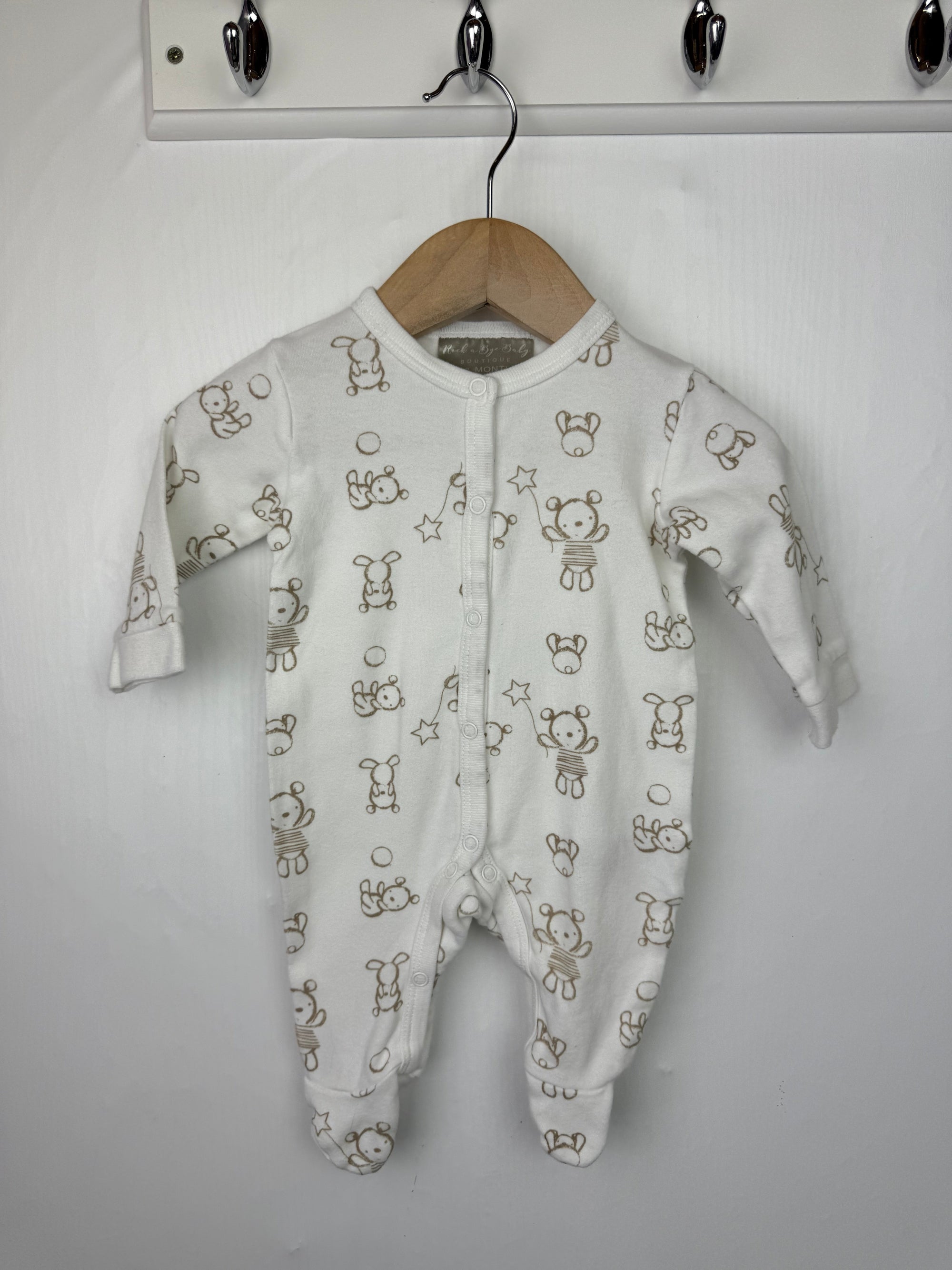 Rock a Bye Baby Bear Sleepsuit - Unisex 0 - 3 Months - Little Ones Preloved. Second Hand Children's & Preloved Baby, Kids, Girls & Boys Clothes. UK online
