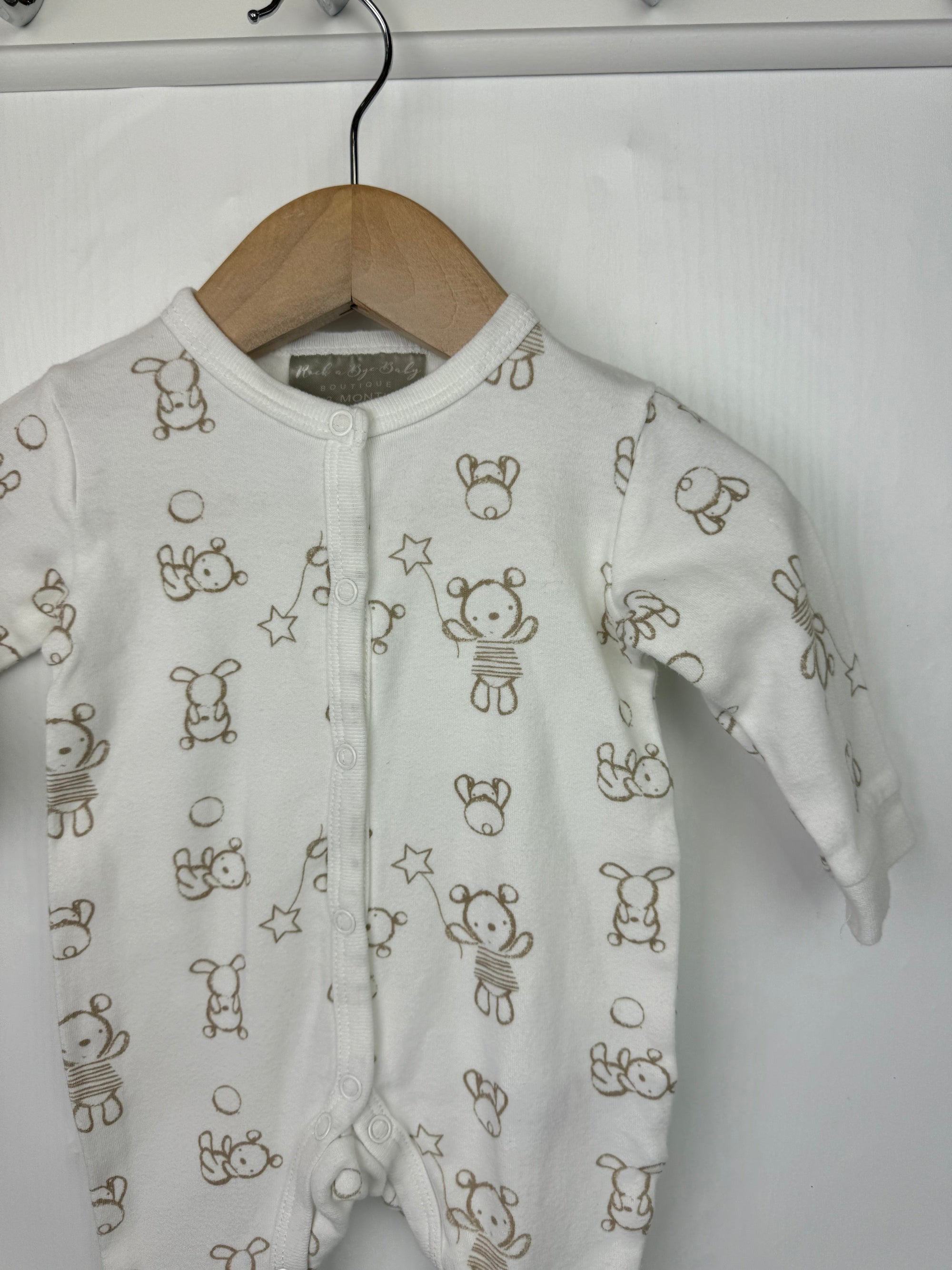 Rock a Bye Baby Bear Sleepsuit - Unisex 0 - 3 Months - Little Ones Preloved. Second Hand Children's & Preloved Baby, Kids, Girls & Boys Clothes. UK online