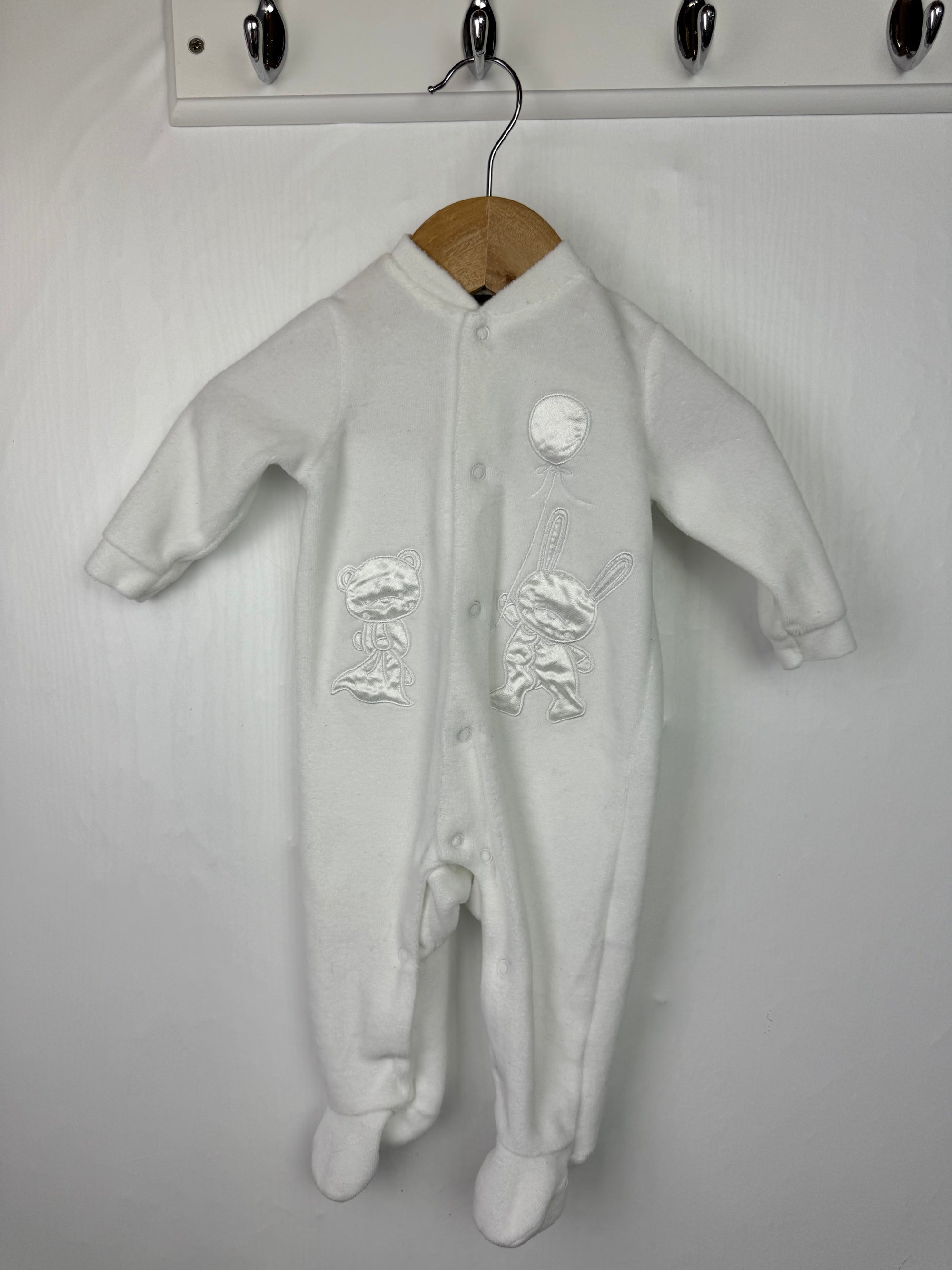 Rock a Bye Baby Sleepsuit - Unisex 0 - 3 Months - Little Ones Preloved. Second Hand Children's & Preloved Baby, Kids, Girls & Boys Clothes. UK online