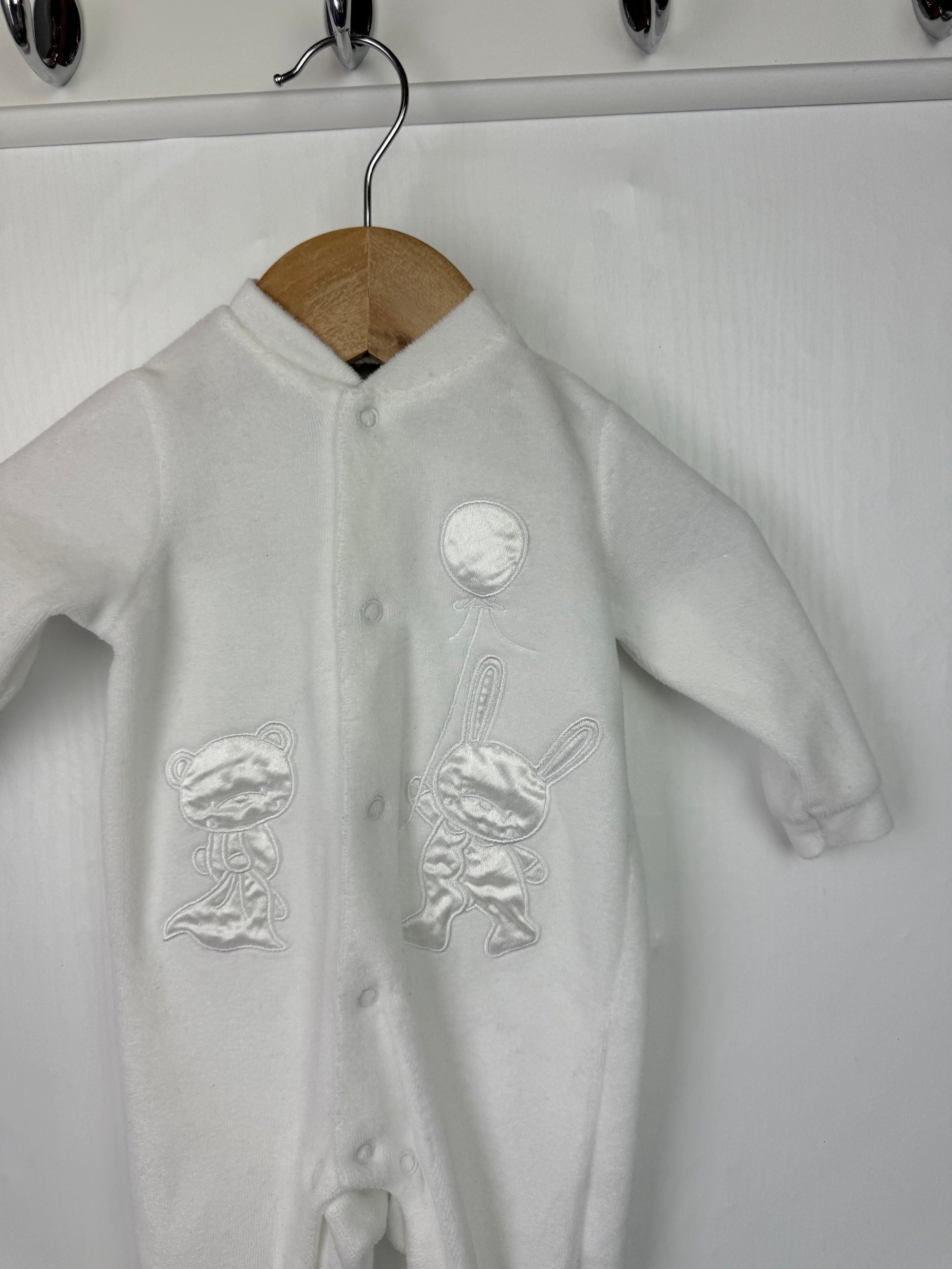 Rock a Bye Baby Sleepsuit - Unisex 0 - 3 Months - Little Ones Preloved. Second Hand Children's & Preloved Baby, Kids, Girls & Boys Clothes. UK online