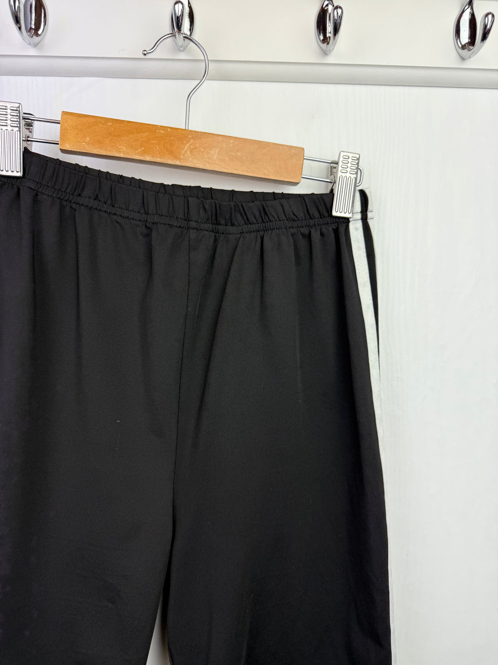 Shein Black Striped Shorts - Unisex 11 - 12 Years - Little Ones Preloved. Second Hand Children's & Preloved Baby, Kids, Girls & Boys Clothes. UK online