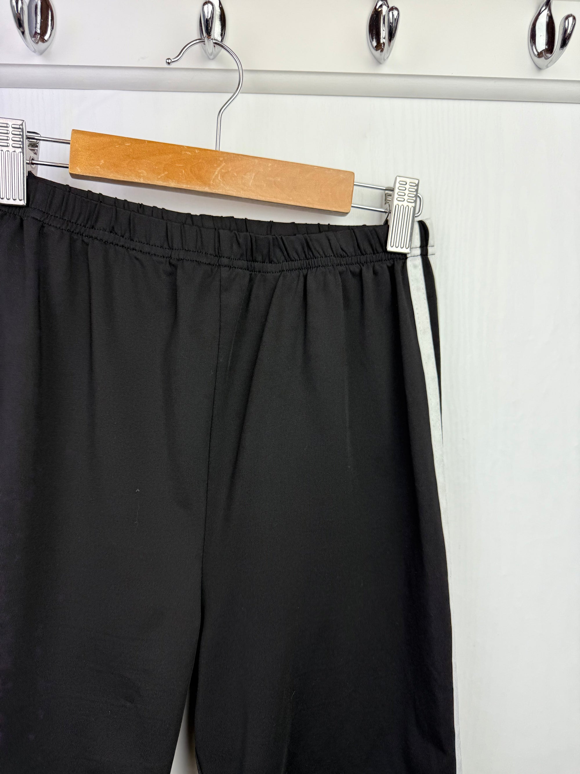 Shein Black Striped Shorts - Unisex 11 - 12 Years - Little Ones Preloved. Second Hand Children's & Preloved Baby, Kids, Girls & Boys Clothes. UK online