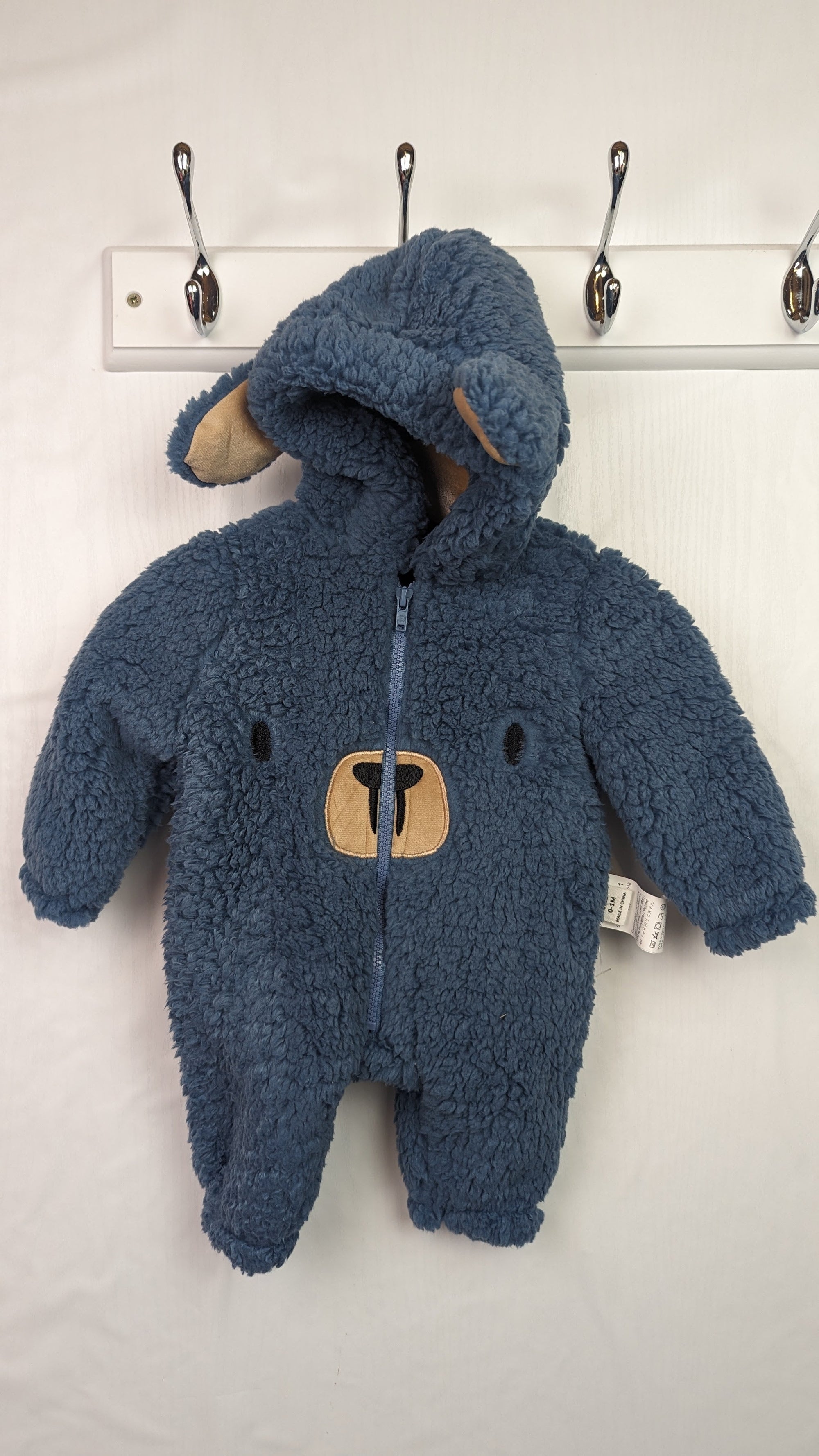 Shein Blue Teddy Pramsuit - Boys 0 - 1 Month - Little Ones Preloved. Second Hand Children's & Preloved Baby, Kids, Girls & Boys Clothes. UK online