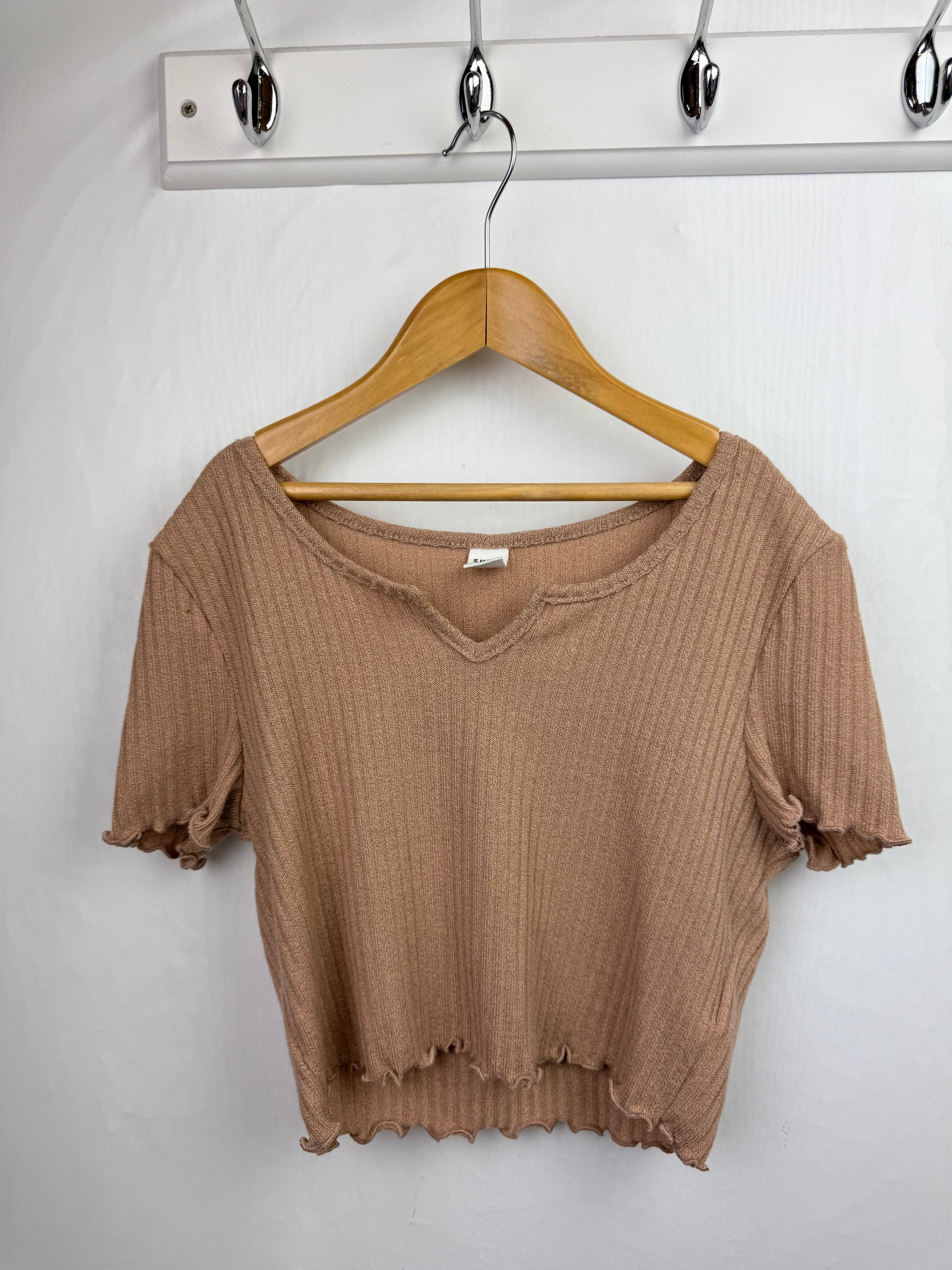 Shein Brown Ribbed Crop Top - Girls 11 - 12 Years - Little Ones Preloved. Second Hand Children's & Preloved Baby, Kids, Girls & Boys Clothes. UK online
