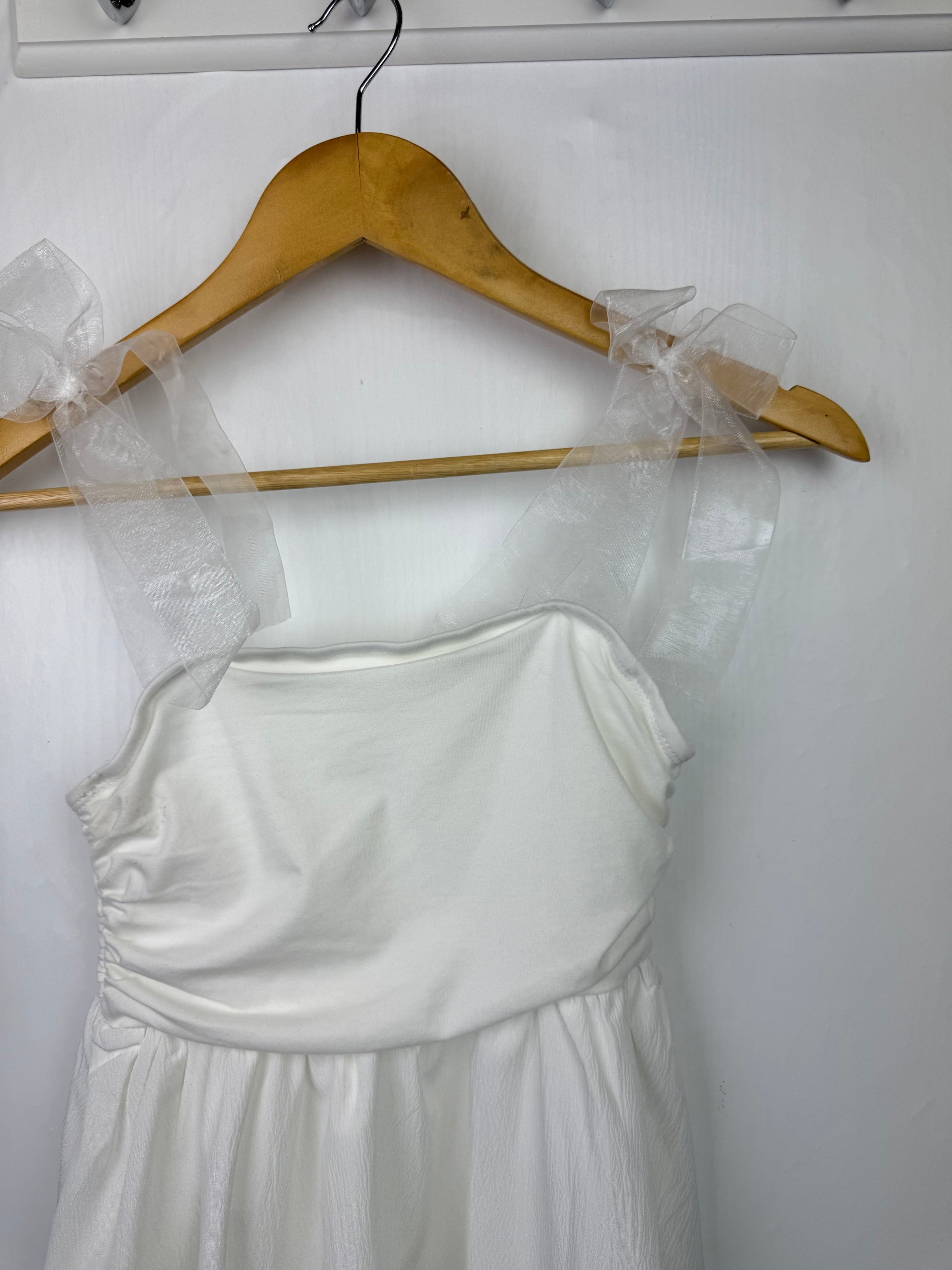 Shein Cream Mesh Bow Dress - Girls 10 Years - Little Ones Preloved. Second Hand Children's & Preloved Baby, Kids, Girls & Boys Clothes. UK online