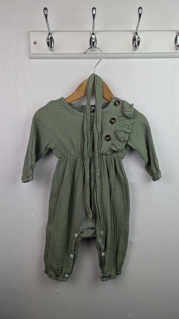 Shein Green Muslin Romper - Girls 3-6 Months Little Ones Preloved Used, Preloved, Preworn Baby, Girls & Boys Clothes. Kids & Children's second hand Clothing UK Online. Cheap affordable. Brands including Next, Joules, Nutmeg Morrisons, TU, F&F, H&M.