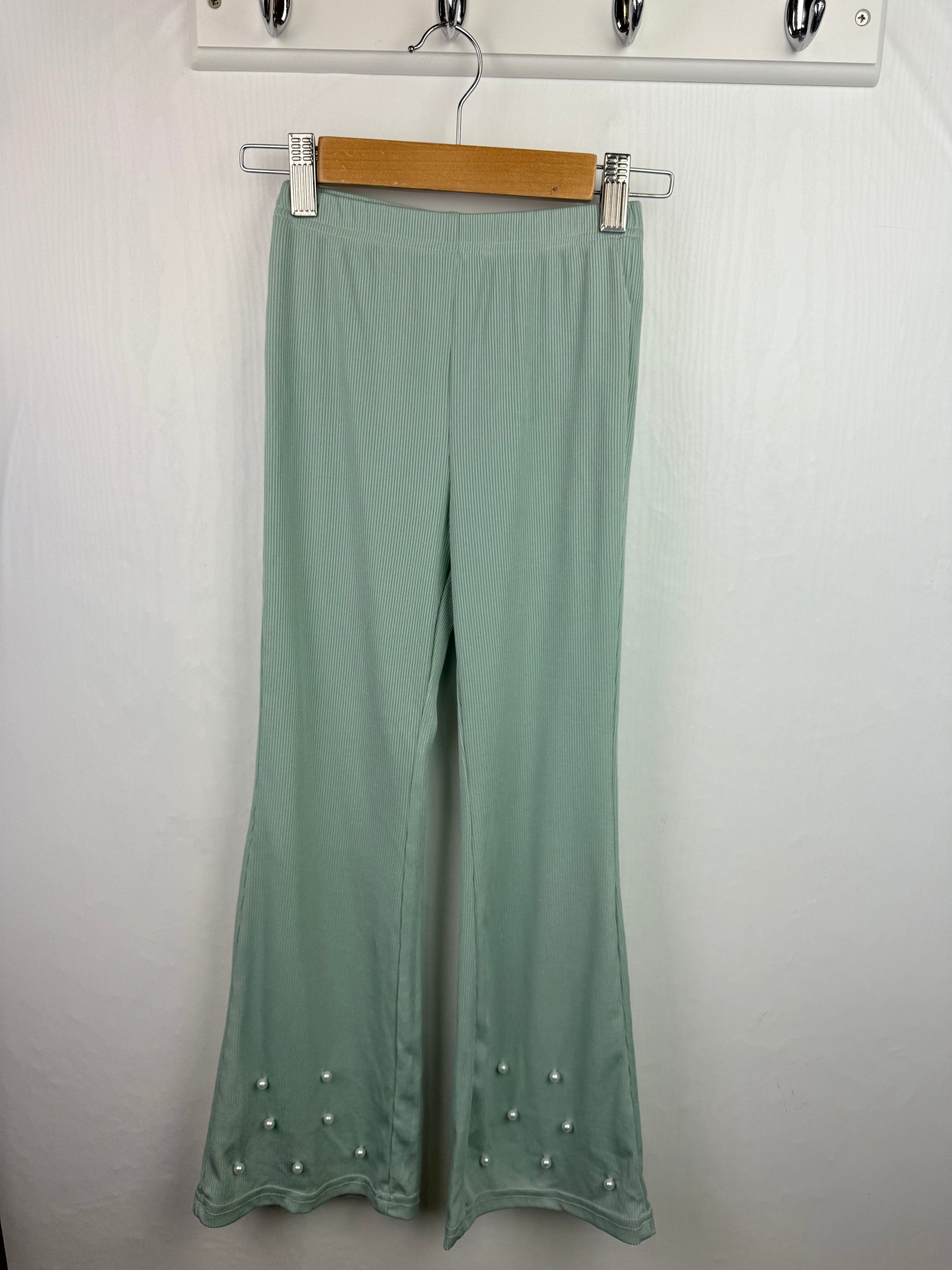 Shein Green Ribbed Faux Pearl Leggings - Girls 8 Years - Little Ones Preloved. Second Hand Children's & Preloved Baby, Kids, Girls & Boys Clothes. UK online