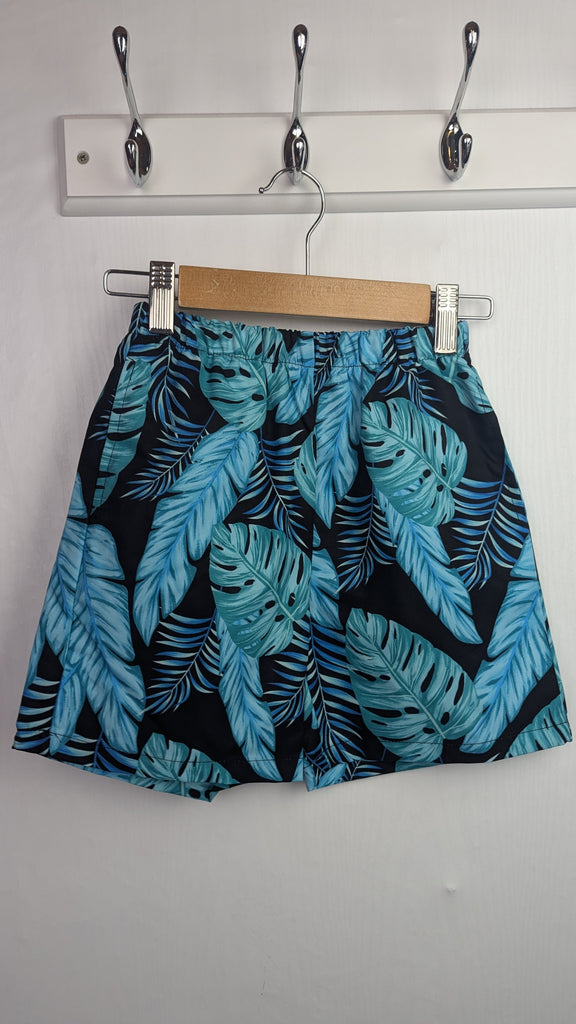 Shein Leaf Shorts - Boys 5 Years Little Ones Preloved Used, Preloved, Preworn & Second Hand Baby, Kids & Children's Clothing UK Online. Cheap affordable. Brands including Next, Joules, Nutmeg Morrisons, TU, F&F, H&M.