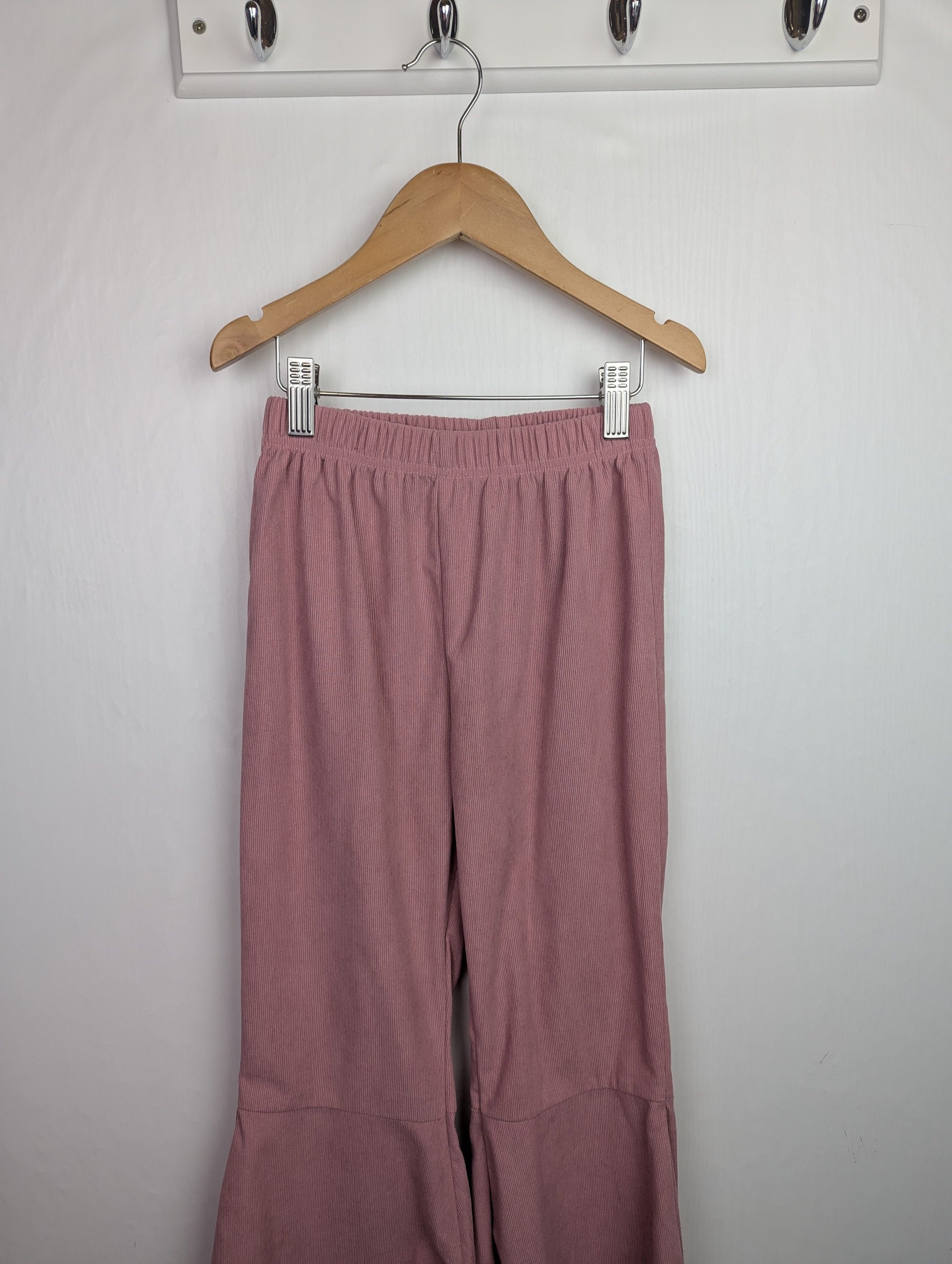 Shein Pink Flare Trousers - Girls 9 Years - Little Ones Preloved. Second Hand Children's & Preloved Baby, Kids, Girls & Boys Clothes. UK online
