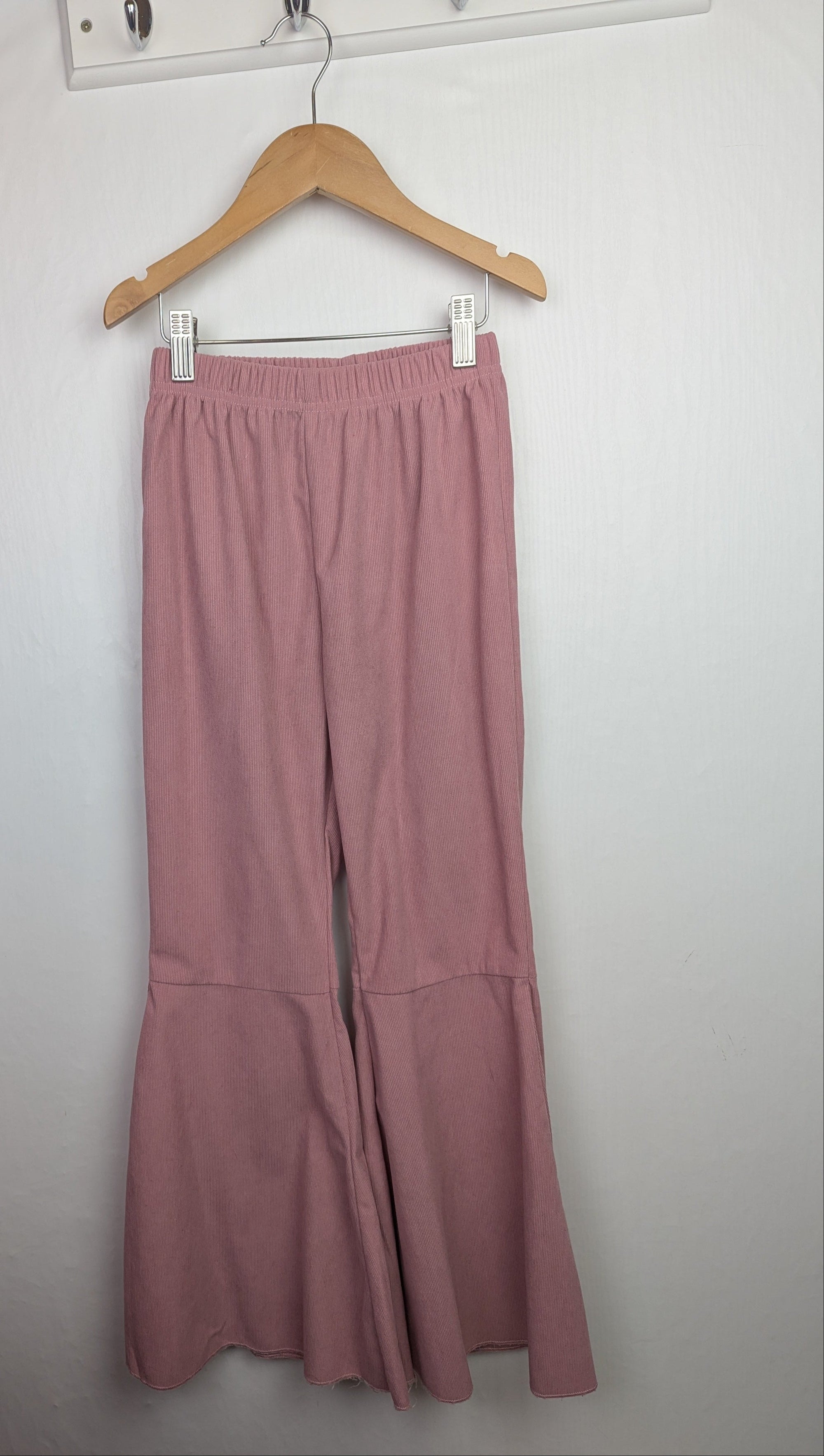 Shein Pink Flare Trousers - Girls 9 Years - Little Ones Preloved. Second Hand Children's & Preloved Baby, Kids, Girls & Boys Clothes. UK online