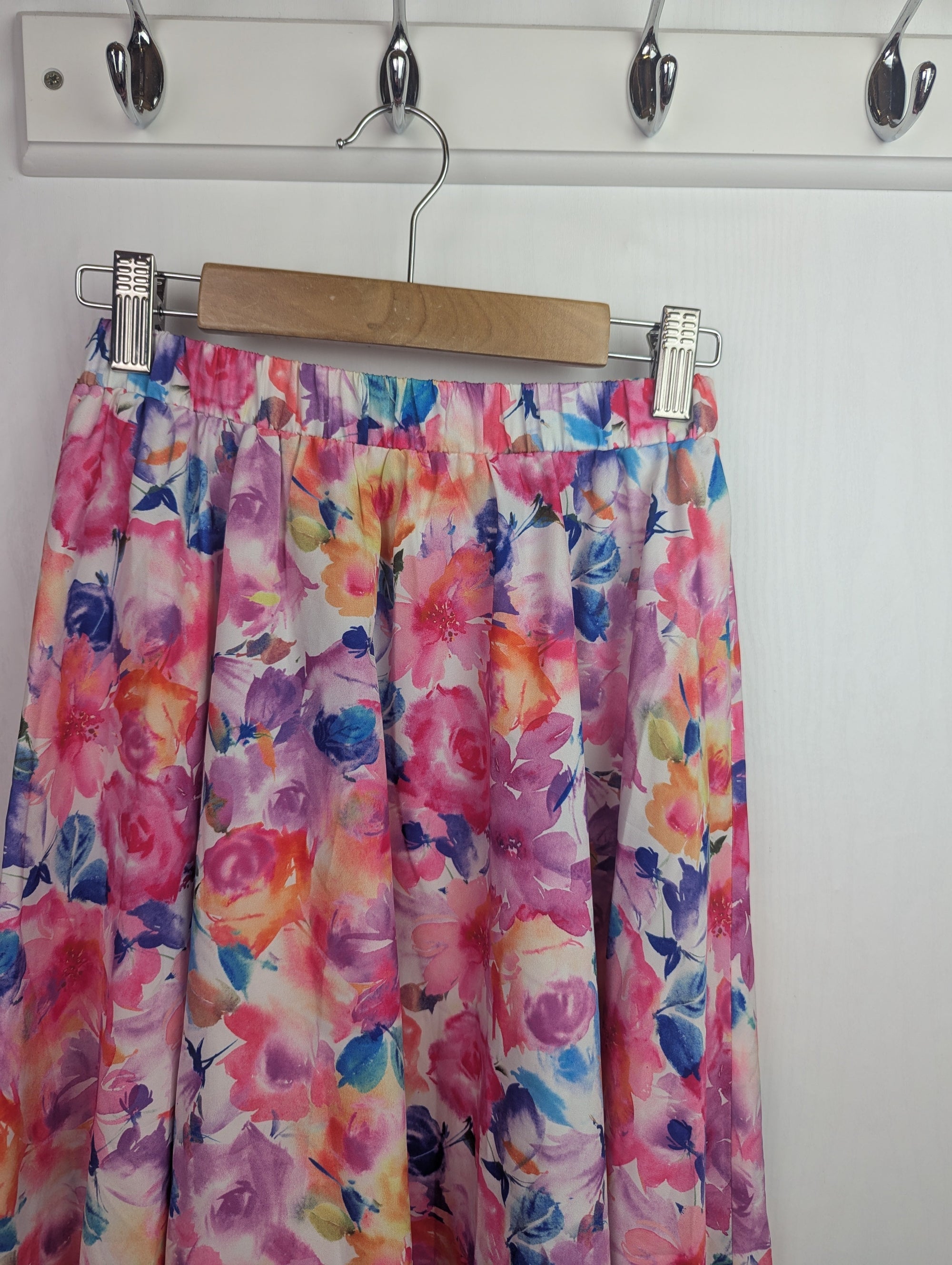Shein Pink Long Skirt - Girls 10 Years - Little Ones Preloved. Second Hand Children's & Preloved Baby, Kids, Girls & Boys Clothes. UK online
