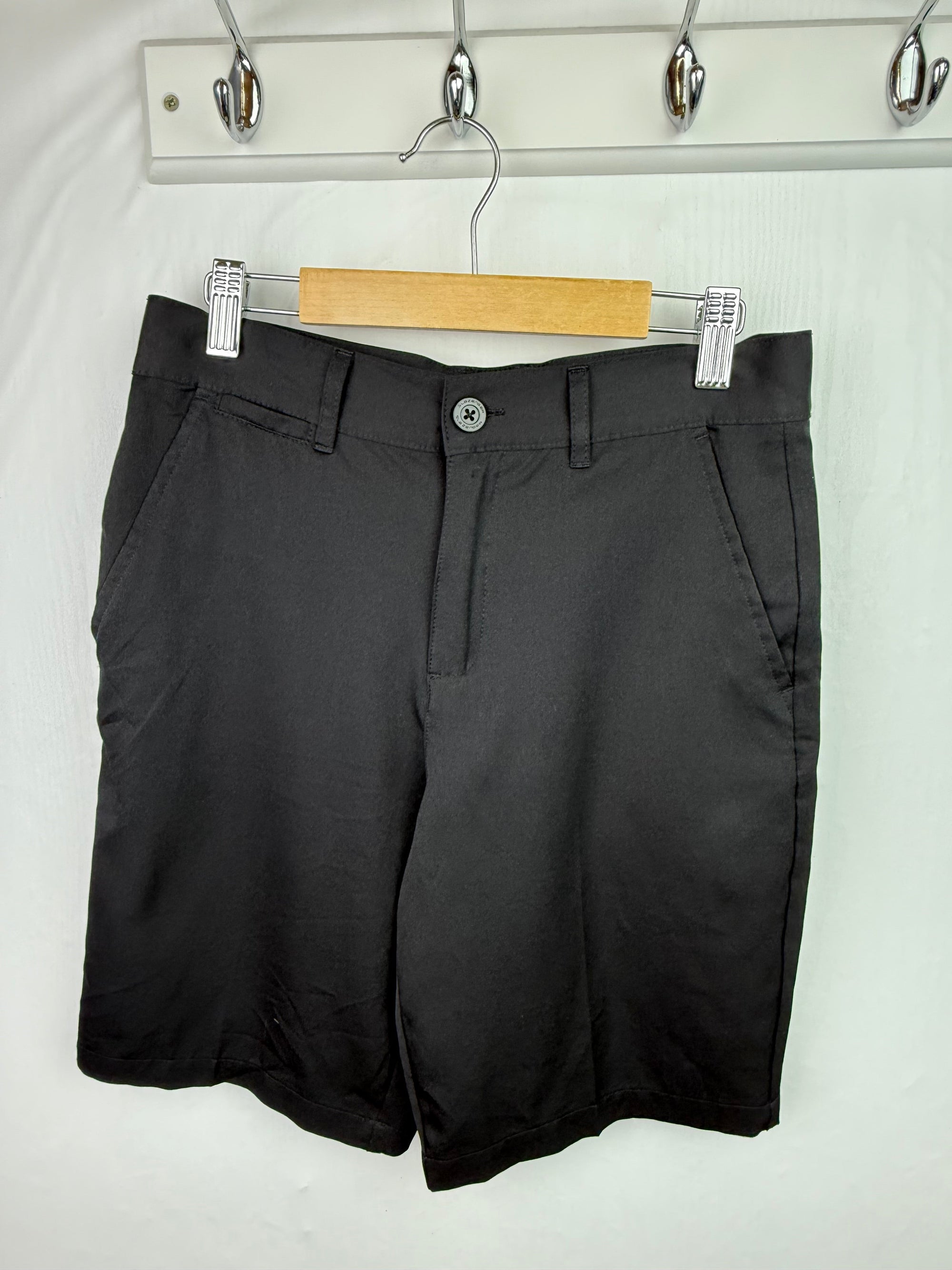 Slazenger Black Shorts - Boys 11 - 12 Years - Little Ones Preloved. Second Hand Children's & Preloved Baby, Kids, Girls & Boys Clothes. UK online