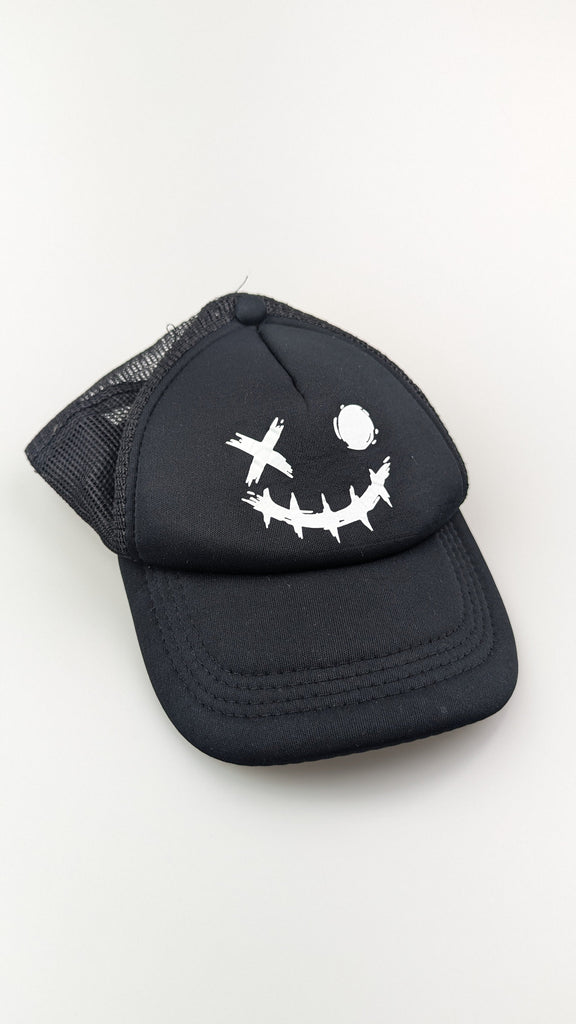 Smiley Face Black Hat Unbranded Used, Preloved, Preworn & Second Hand Baby, Kids & Children's Clothing UK Online. Cheap affordable. Brands including Next, Joules, Nutmeg Morrisons, TU, F&F, H&M.