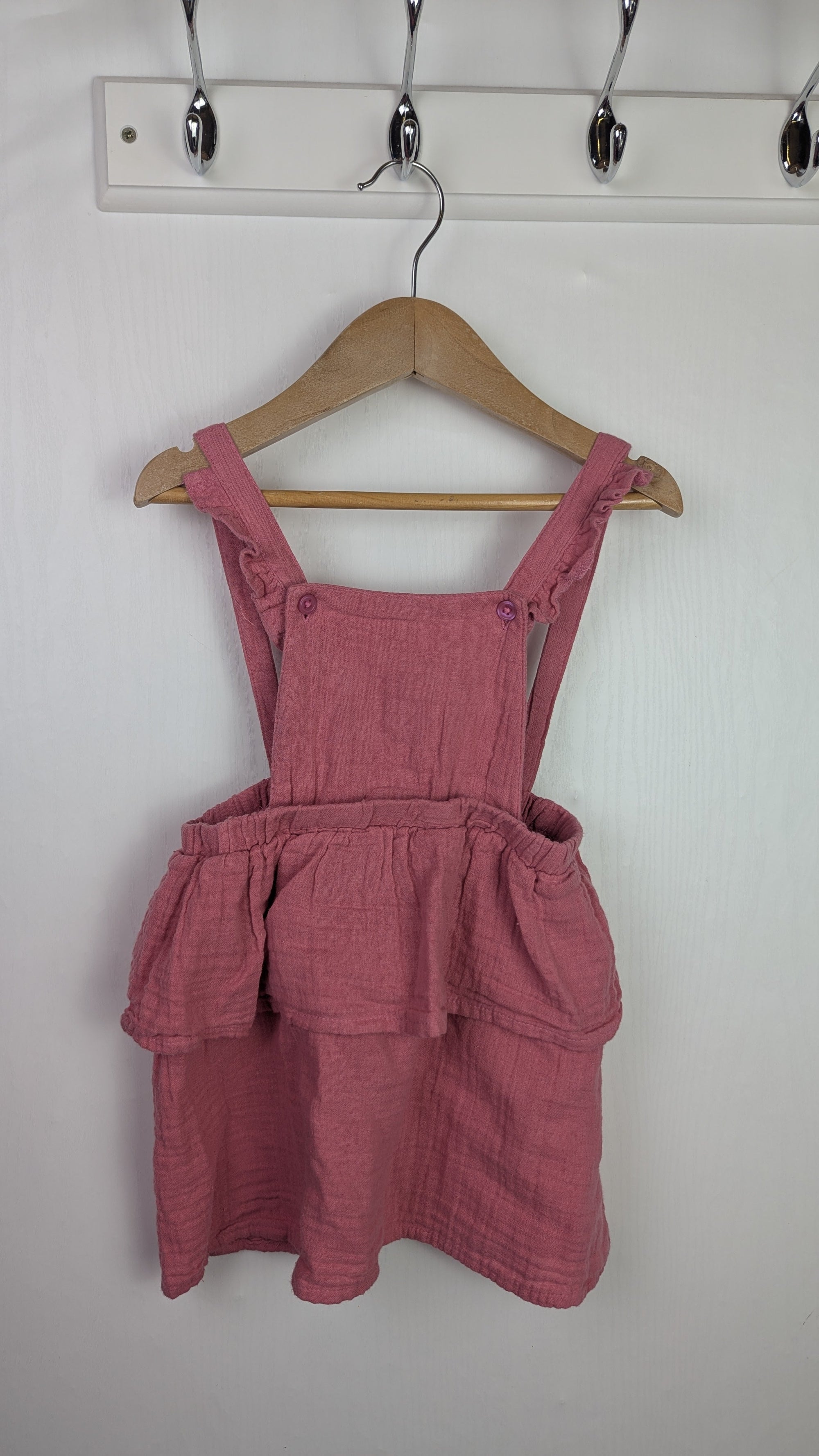 So Cute Pink Muslin Dress - Girls 18 - 24 Months - Little Ones Preloved. Second Hand Children's & Preloved Baby, Kids, Girls & Boys Clothes. UK online