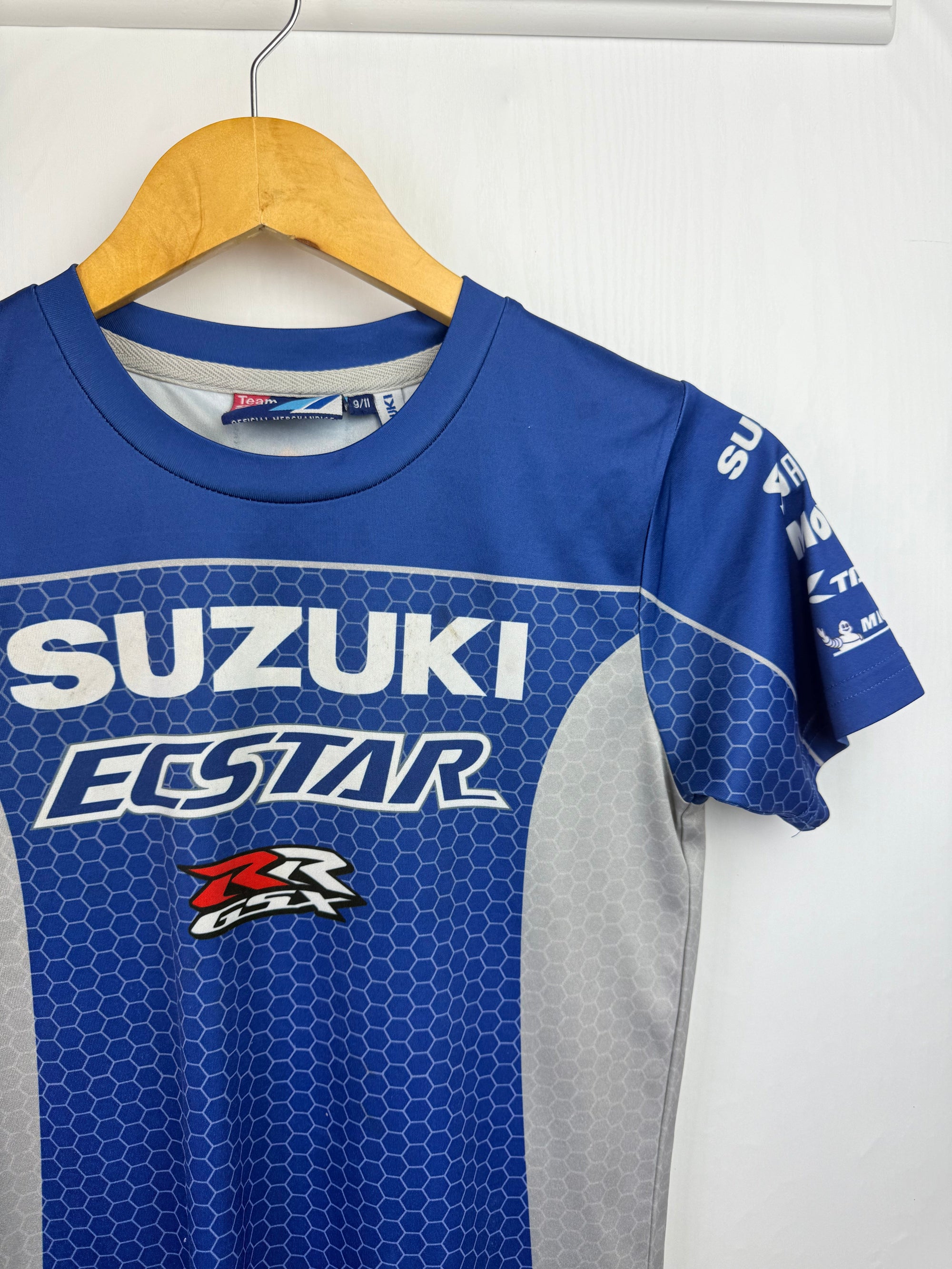 Team Suzuki Short Sleeve Top - Boys 9 - 11 Years - Little Ones Preloved. Second Hand Children's & Preloved Baby, Kids, Girls & Boys Clothes. UK online