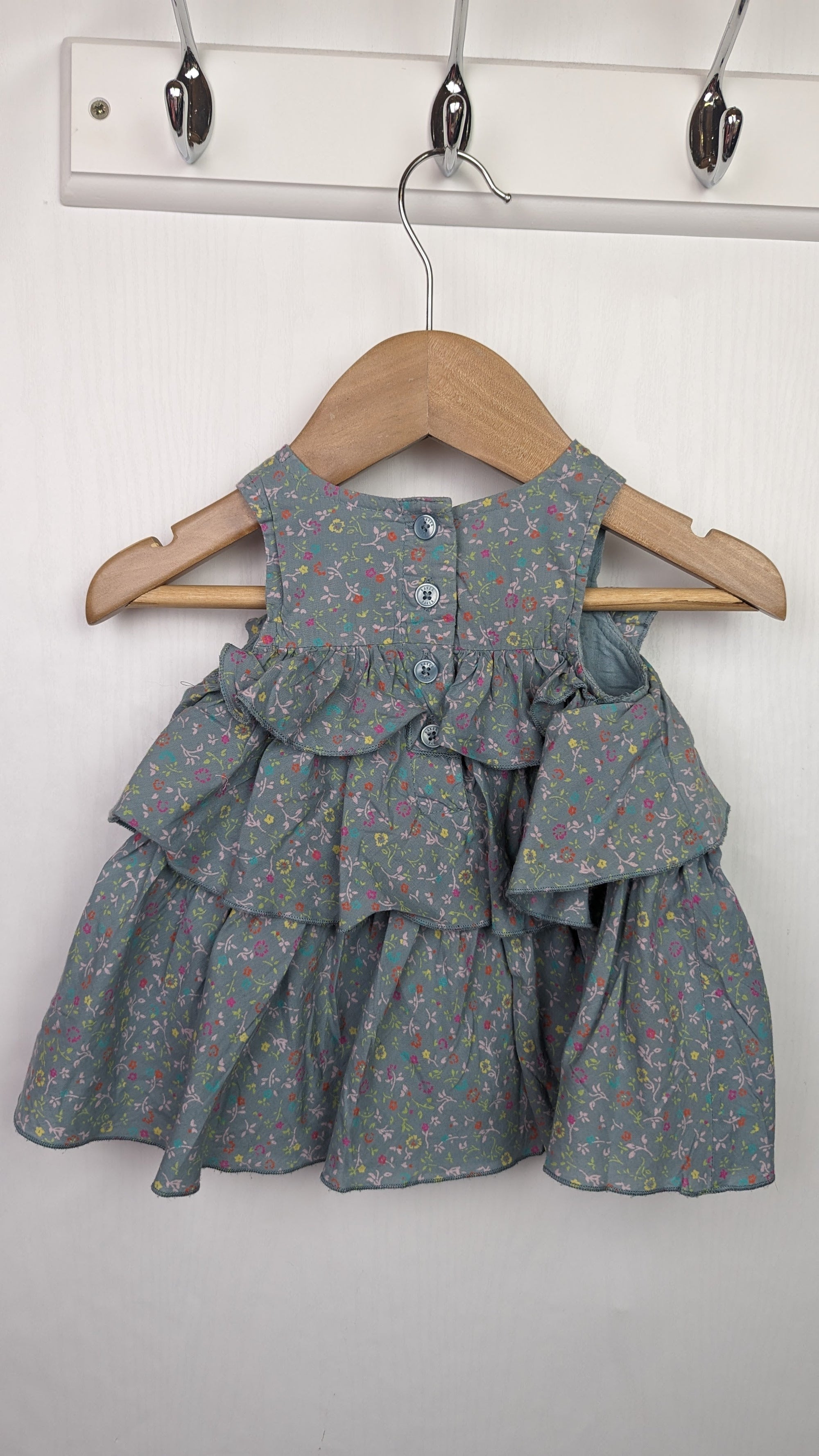 Ted Baker Floral Layered Dress - 0 - 3 Months - Little Ones Preloved. Second Hand Children's & Preloved Baby, Kids, Girls & Boys Clothes. UK online