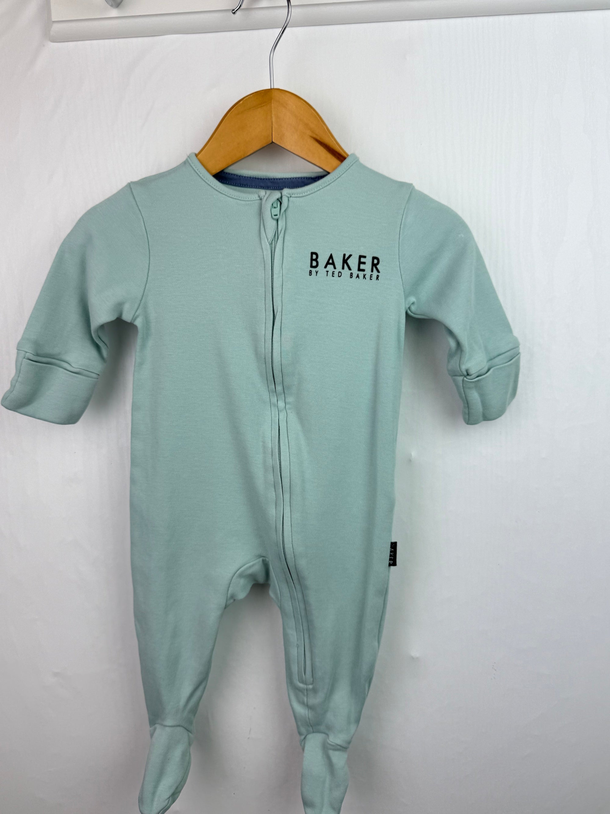 Ted Baker Light Blue Zip Sleepsuit - Boys 0 - 3 Months - Little Ones Preloved. Second Hand Children's & Preloved Baby, Kids, Girls & Boys Clothes. UK online