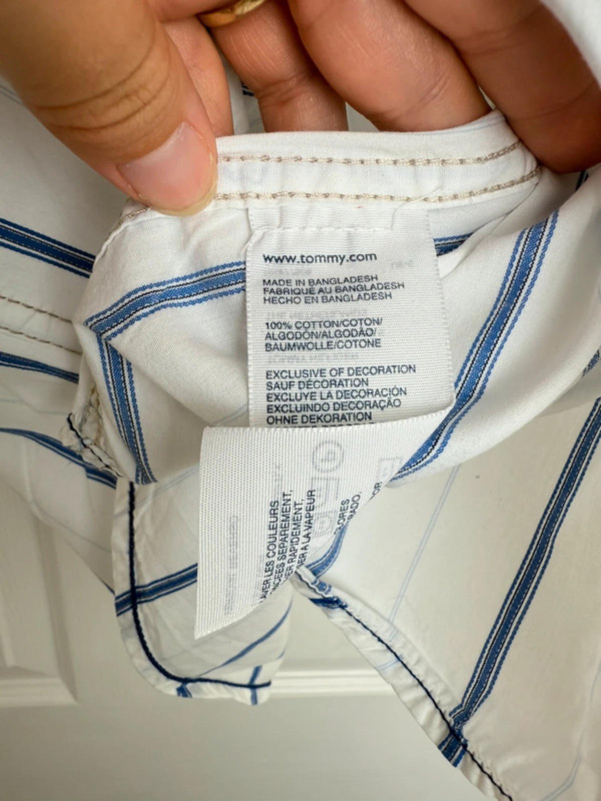 Tommy Hilfiger Striped White & Blue Shirt - Boys 6 - 7 Years - Little Ones Preloved. Second Hand Children's & Preloved Baby, Kids, Girls & Boys Clothes. UK online