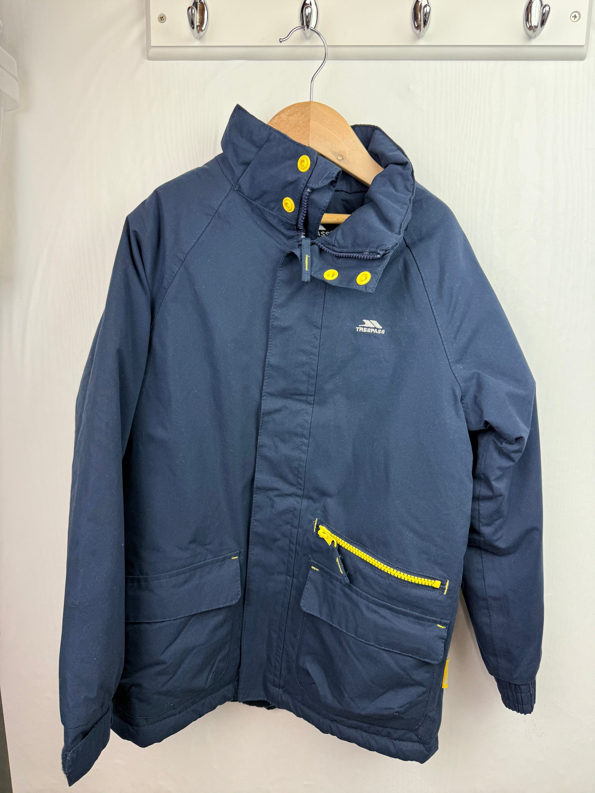 Trespass Navy Padded Coat - Boys 7 - 8 Years - Little Ones Preloved. Second Hand Children's & Preloved Baby, Kids, Girls & Boys Clothes. UK online