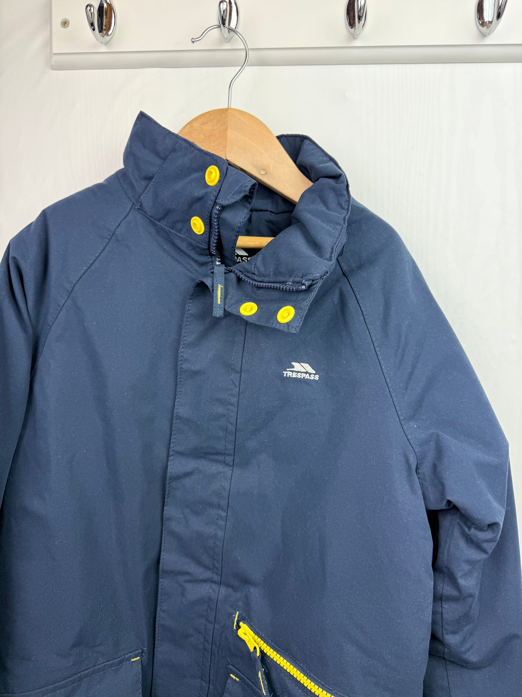 Trespass Navy Padded Coat - Boys 7 - 8 Years - Little Ones Preloved. Second Hand Children's & Preloved Baby, Kids, Girls & Boys Clothes. UK online