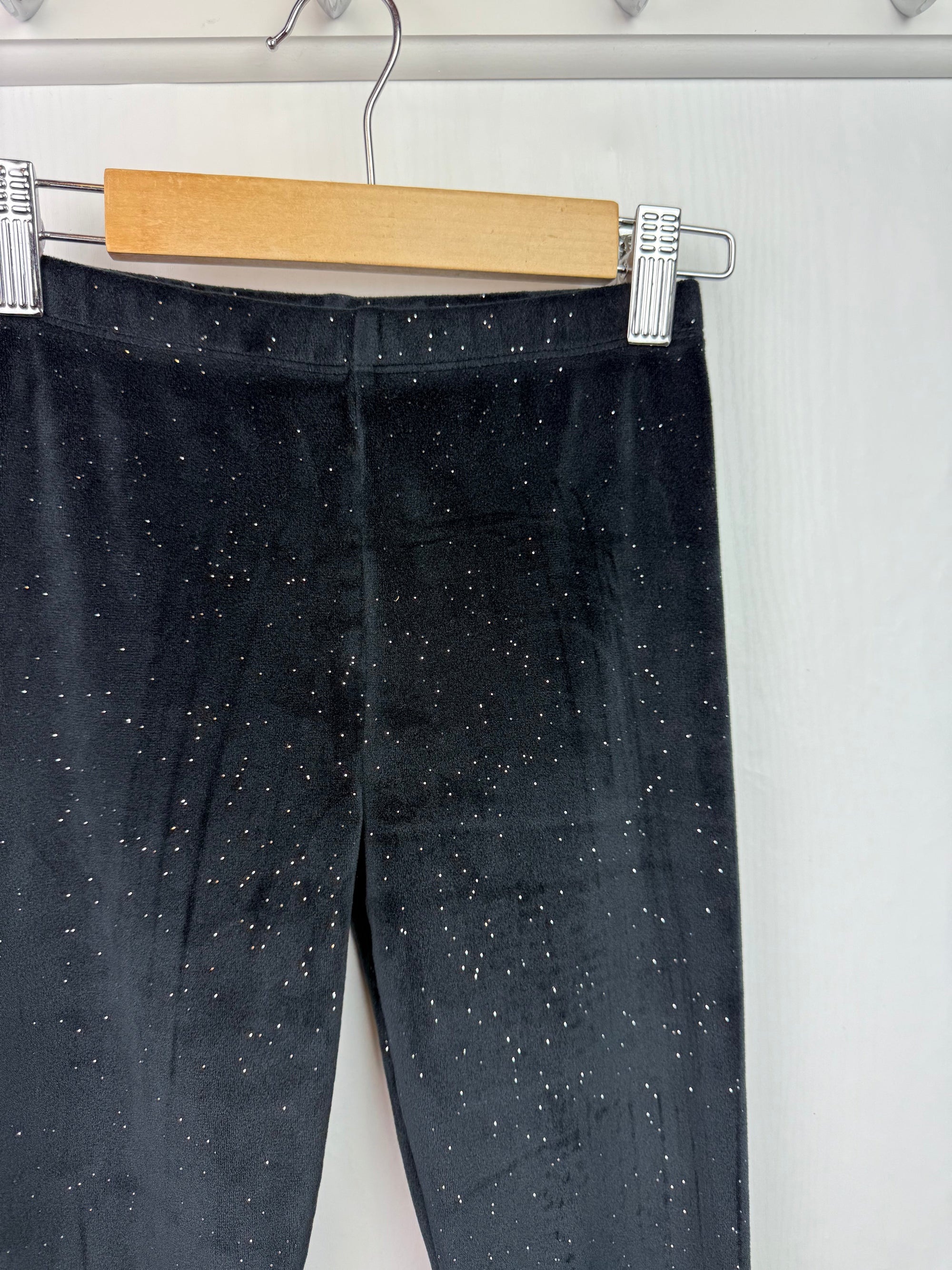 TU Black Fleece Glitter Leggings - Girls 8 Years - Little Ones Preloved. Second Hand Children's & Preloved Baby, Kids, Girls & Boys Clothes. UK online
