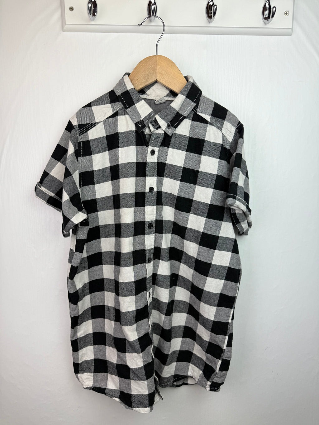 TU Black & White Checked Shirt - Boys 14 Years - Little Ones Preloved. Second Hand Children's & Preloved Baby, Kids, Girls & Boys Clothes. UK online