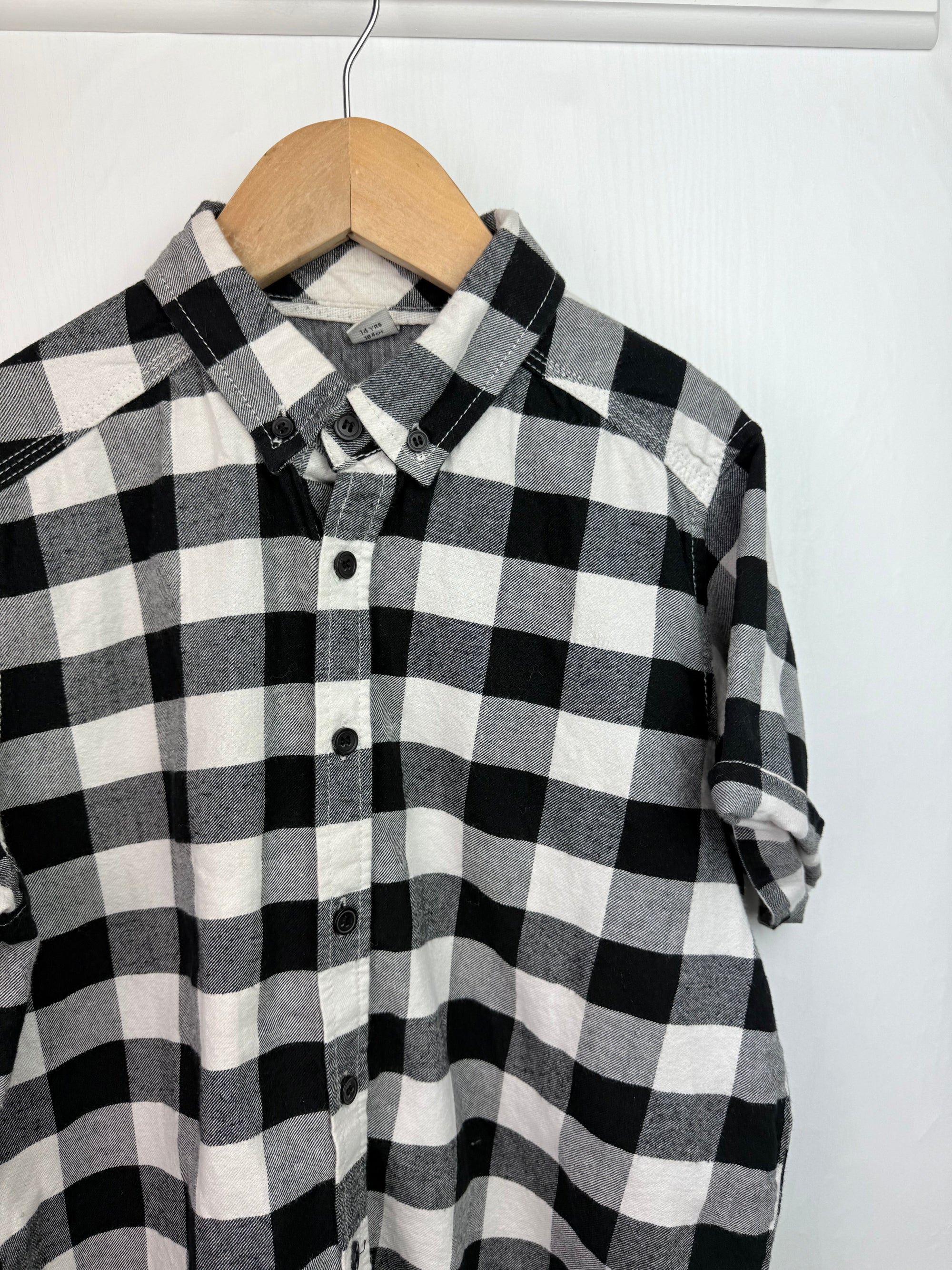 TU Black & White Checked Shirt - Boys 14 Years - Little Ones Preloved. Second Hand Children's & Preloved Baby, Kids, Girls & Boys Clothes. UK online
