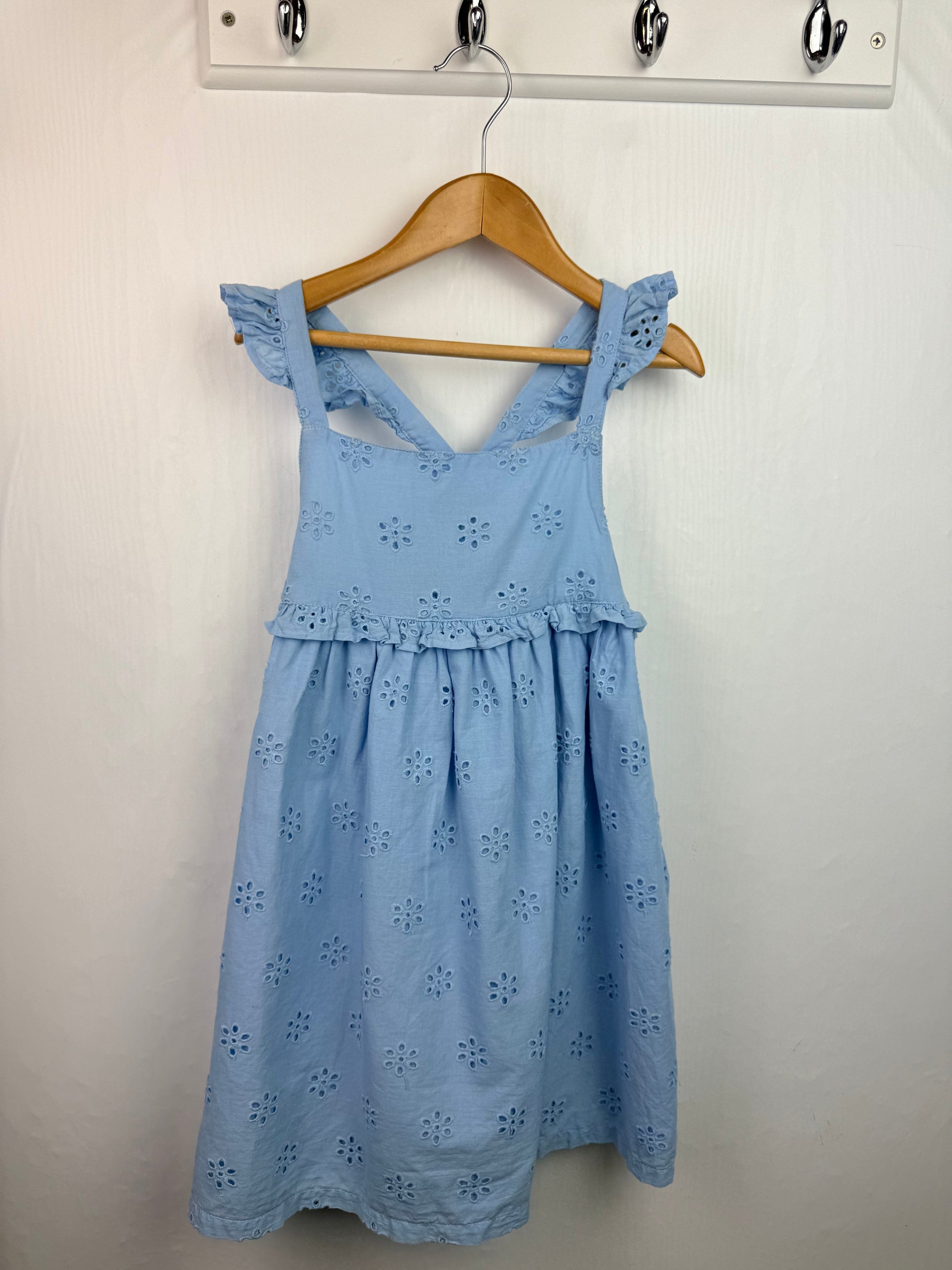 TU Blue Eyelet Dress - Girls 4 - 5 Years - Little Ones Preloved. Second Hand Children's & Preloved Baby, Kids, Girls & Boys Clothes. UK online