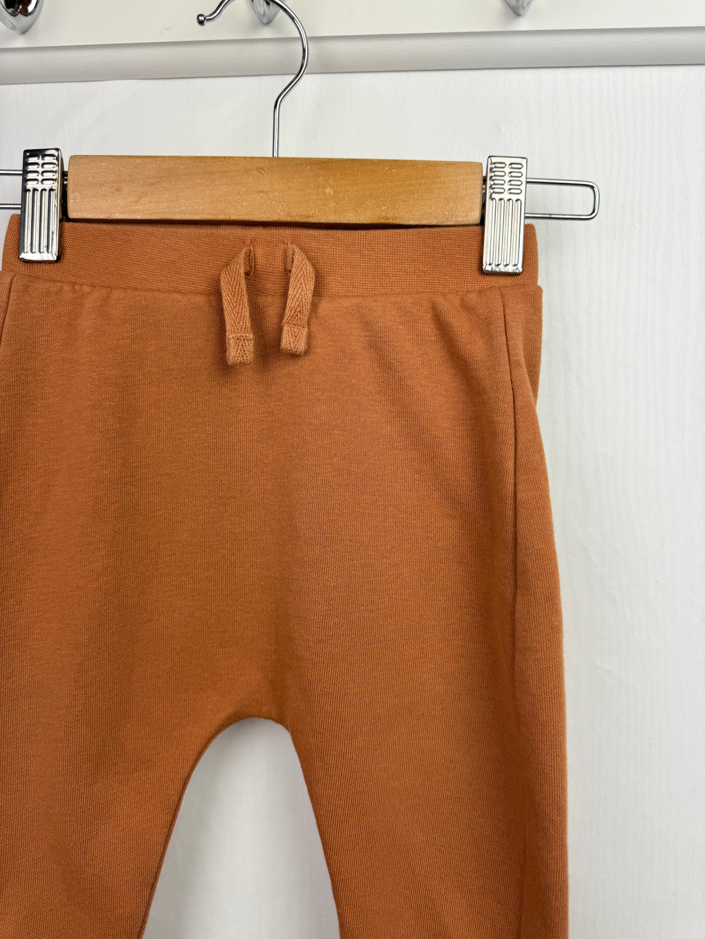TU Brown Jogging Bottoms - Boys 6 - 9 Months - Little Ones Preloved. Second Hand Children's & Preloved Baby, Kids, Girls & Boys Clothes. UK online