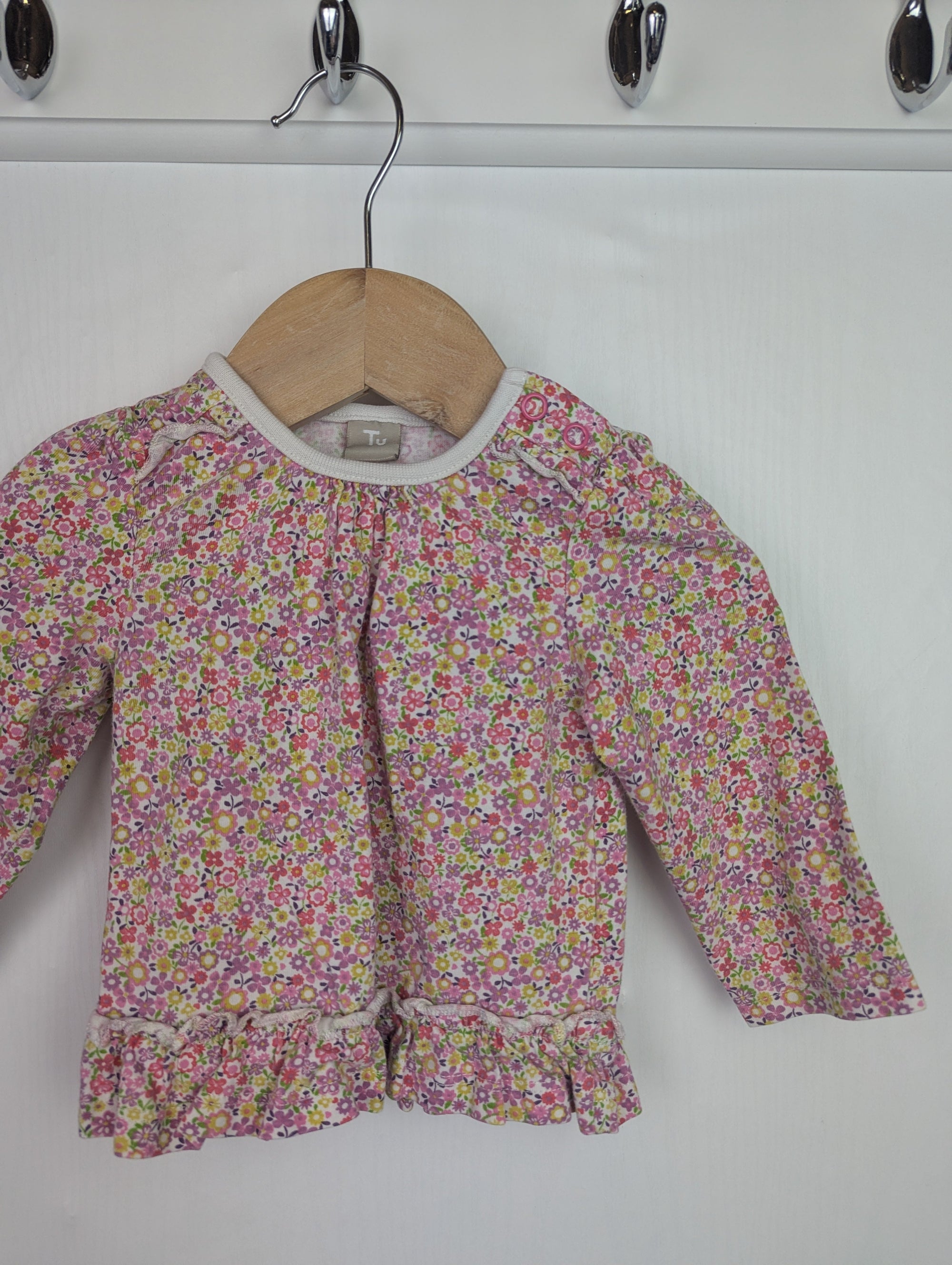 TU Floral Long Sleeve Top - Baby Girls 0 - 3 Months - Little Ones Preloved. Second Hand Children's & Preloved Baby, Kids, Girls & Boys Clothes. UK online