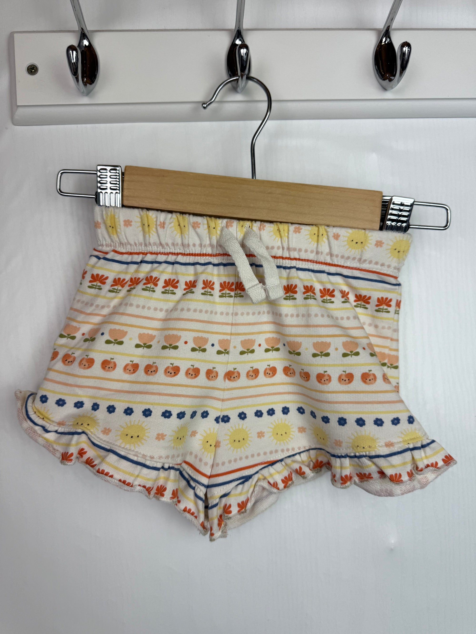 TU Floral Shorts - Baby Girls 3 - 6 Months - Little Ones Preloved. Second Hand Children's & Preloved Baby, Kids, Girls & Boys Clothes. UK online
