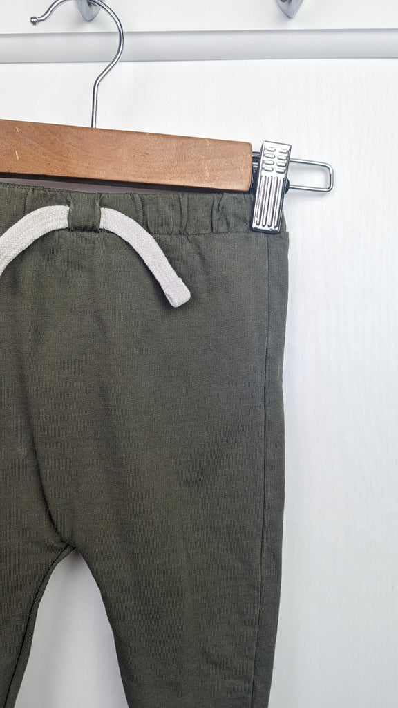 TU Green Joggers 3-6m TU Used, Preloved, Preworn & Second Hand Baby, Kids & Children's Clothing UK Online. Cheap affordable. Brands including Next, Joules, Nutmeg Morrisons, TU, F&F, H&M.