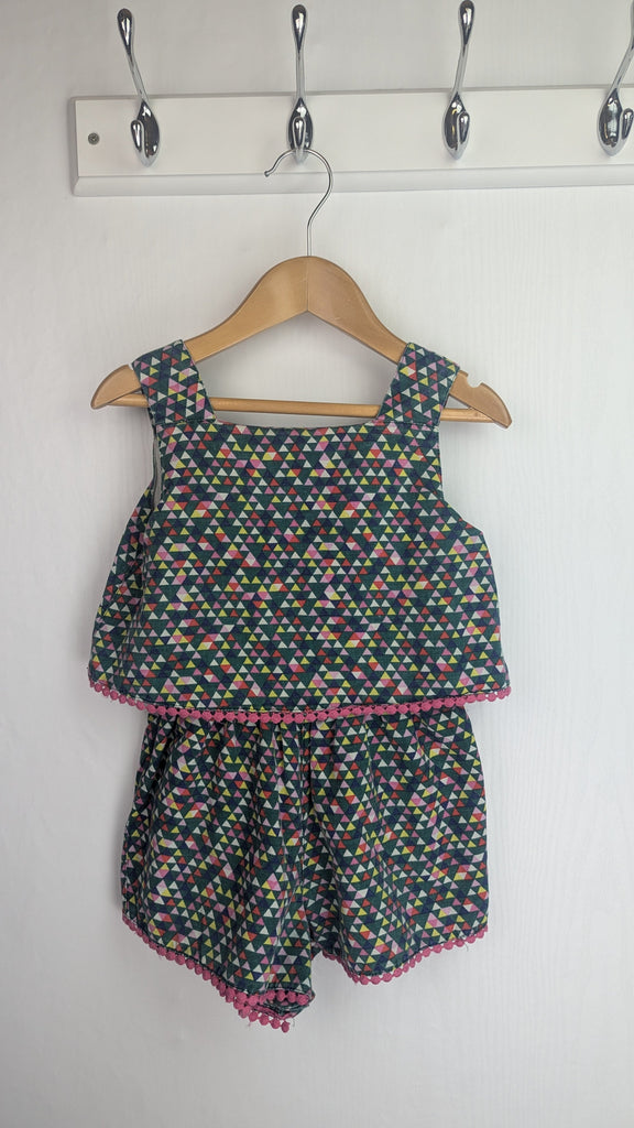 TU Green & Multicolour Triangles Playsuit - Girls 18-24 Months TU Used, Preloved, Preworn & Second Hand Baby, Kids & Children's Clothing UK Online. Cheap affordable. Brands including Next, Joules, Nutmeg Morrisons, TU, F&F, H&M.