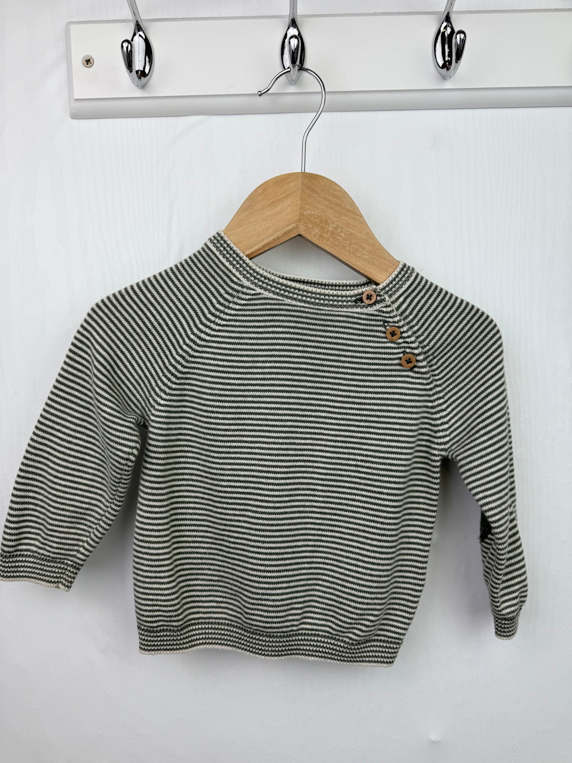 TU Green Striped Knit Jumper - Boys 6 - 9 Months - Little Ones Preloved. Second Hand Children's & Preloved Baby, Kids, Girls & Boys Clothes. UK online