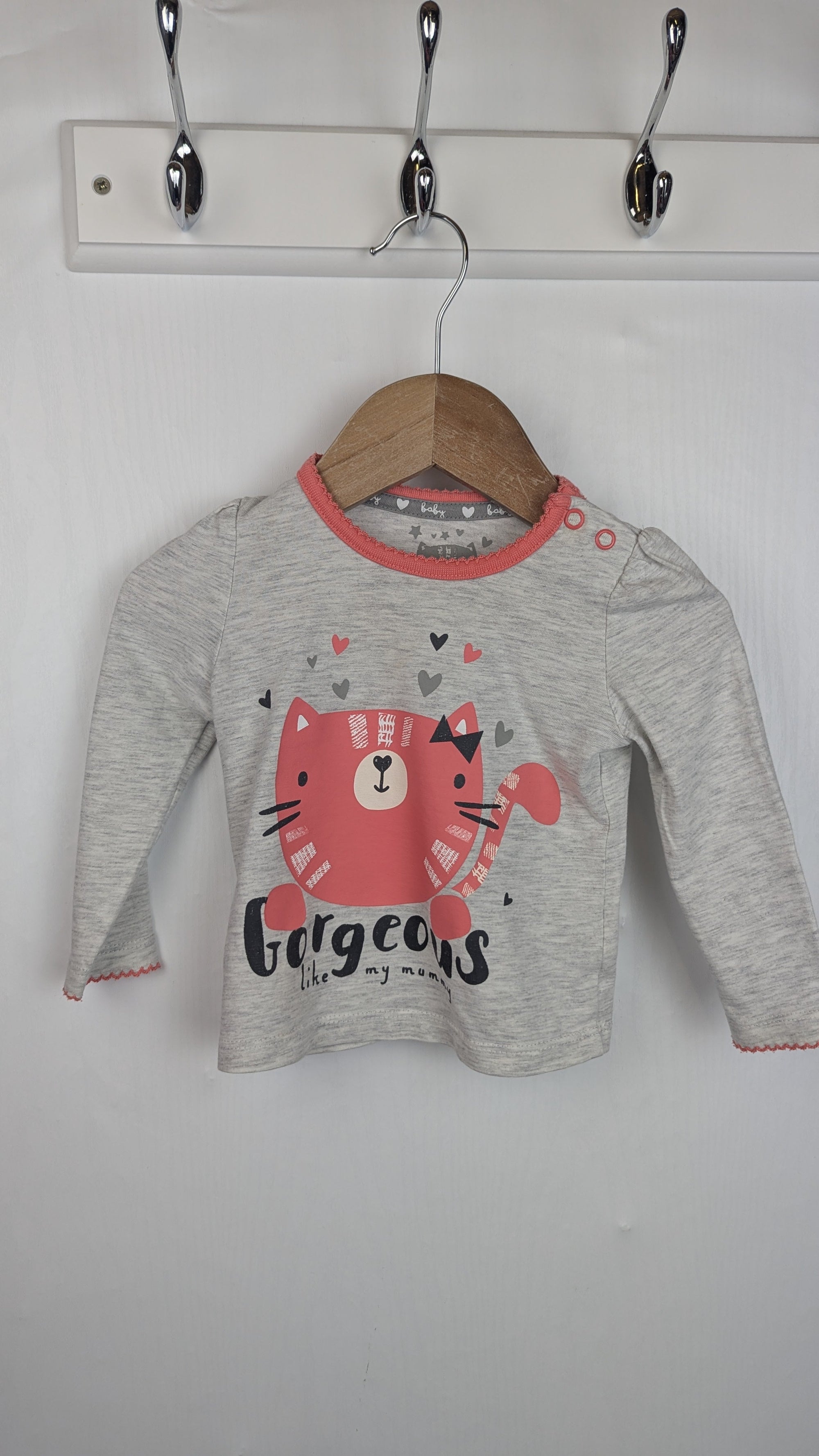 TU Grey Cat Long Sleeve Top - Girls 3 - 6 Months - Little Ones Preloved. Second Hand Children's & Preloved Baby, Kids, Girls & Boys Clothes. UK online