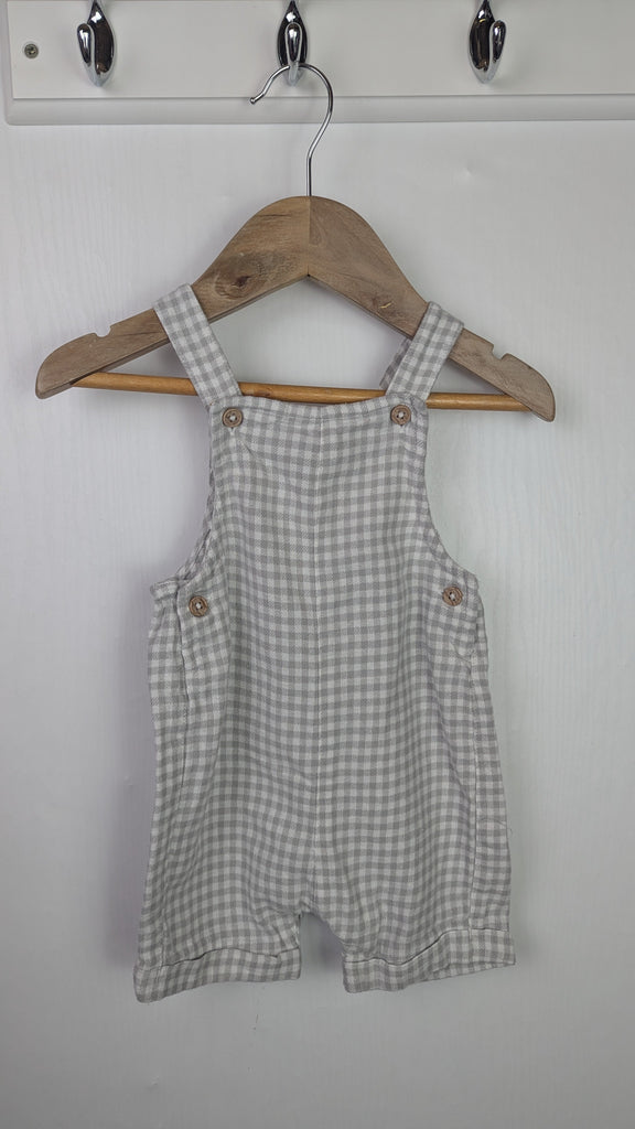 TU Grey Checked Romper - Boys 3-6 Months Little Ones Preloved Used, Preloved, Preworn Baby, Girls & Boys Clothes. Kids & Children's second hand Clothing UK Online. Cheap affordable. Brands including Next, Joules, Nutmeg Morrisons, TU, F&F, H&M.