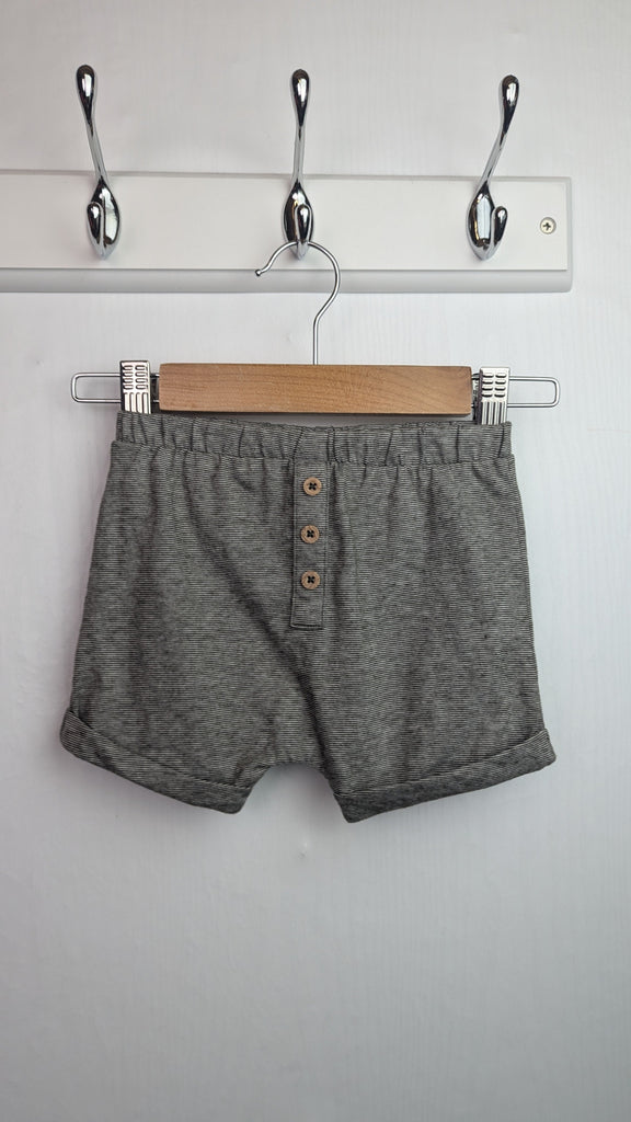 TU Grey Striped Shorts - Boys 6-9 Months Little Ones Preloved Used, Preloved, Preworn & Second Hand Baby, Kids & Children's Clothing UK Online. Cheap affordable. Brands including Next, Joules, Nutmeg Morrisons, TU, F&F, H&M.