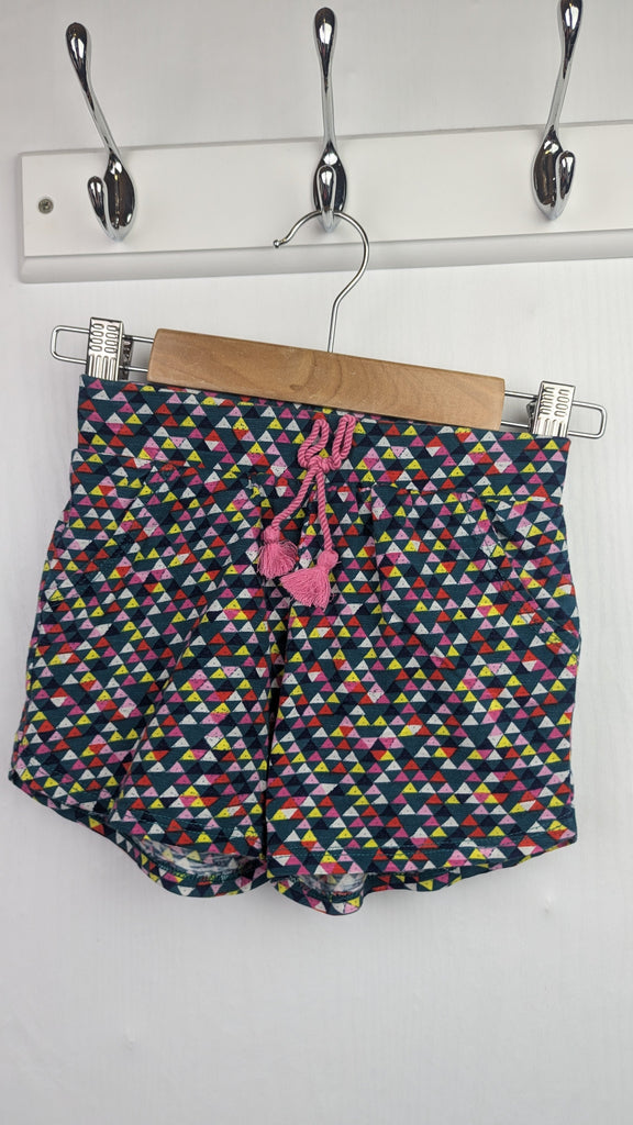 TU Multicolour Triangle Shorts - Girls 3-4 Years TU Used, Preloved, Preworn & Second Hand Baby, Kids & Children's Clothing UK Online. Cheap affordable. Brands including Next, Joules, Nutmeg Morrisons, TU, F&F, H&M.