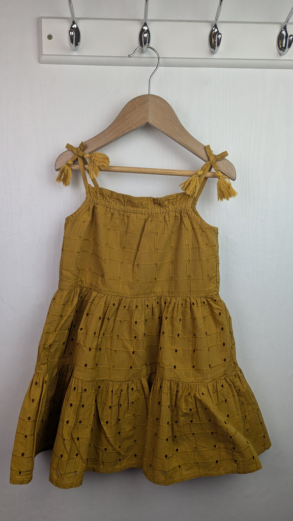 TU Mustard Strap Dress - Girls 3-4 Years TU Used, Preloved, Preworn & Second Hand Baby, Kids & Children's Clothing UK Online. Cheap affordable. Brands including Next, Joules, Nutmeg Morrisons, TU, F&F, H&M.