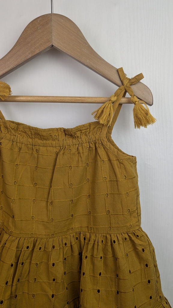 TU Mustard Strap Dress - Girls 3-4 Years TU Used, Preloved, Preworn & Second Hand Baby, Kids & Children's Clothing UK Online. Cheap affordable. Brands including Next, Joules, Nutmeg Morrisons, TU, F&F, H&M.