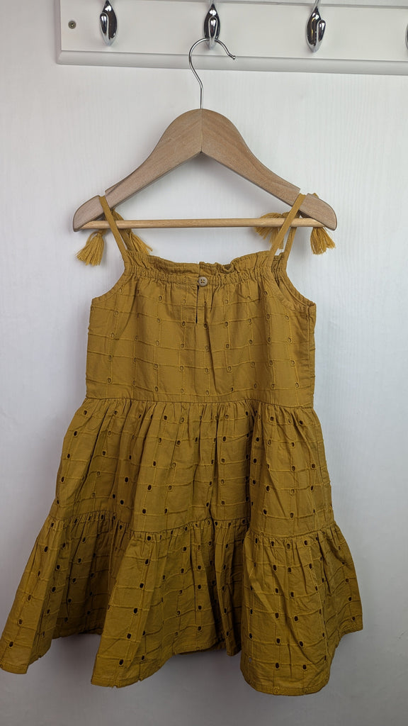 TU Mustard Strap Dress - Girls 3-4 Years TU Used, Preloved, Preworn & Second Hand Baby, Kids & Children's Clothing UK Online. Cheap affordable. Brands including Next, Joules, Nutmeg Morrisons, TU, F&F, H&M.