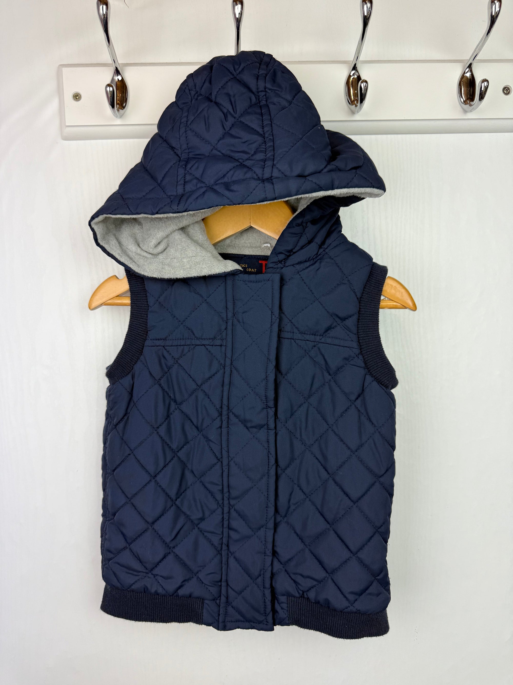 TU Navy Quilted Body Warmer - Boys 12 - 18 Months - Little Ones Preloved. Second Hand Children's & Preloved Baby, Kids, Girls & Boys Clothes. UK online