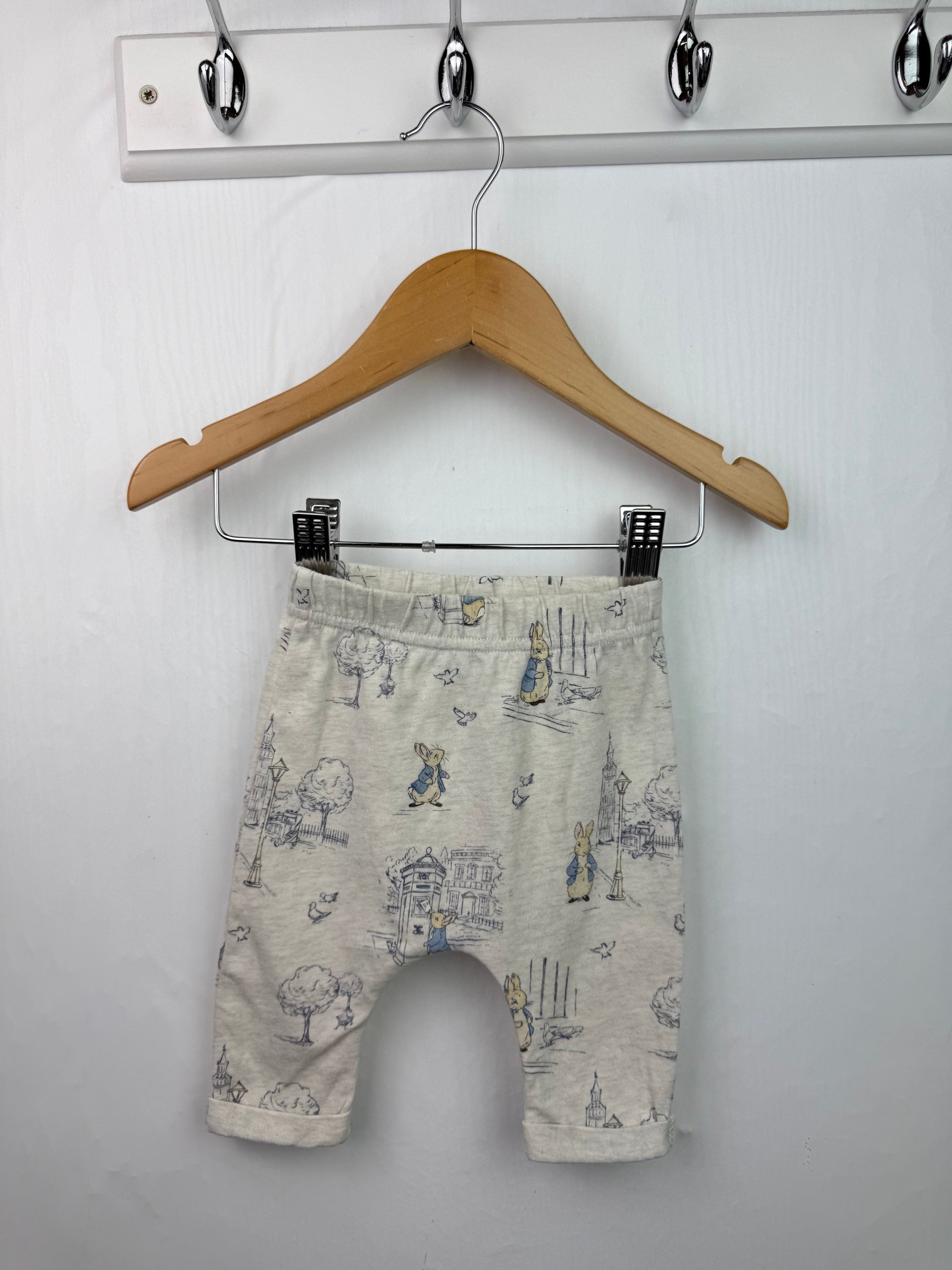 TU Peter Rabbit Leggings - Unisex 0 - 3 Months - Little Ones Preloved. Second Hand Children's & Preloved Baby, Kids, Girls & Boys Clothes. UK online