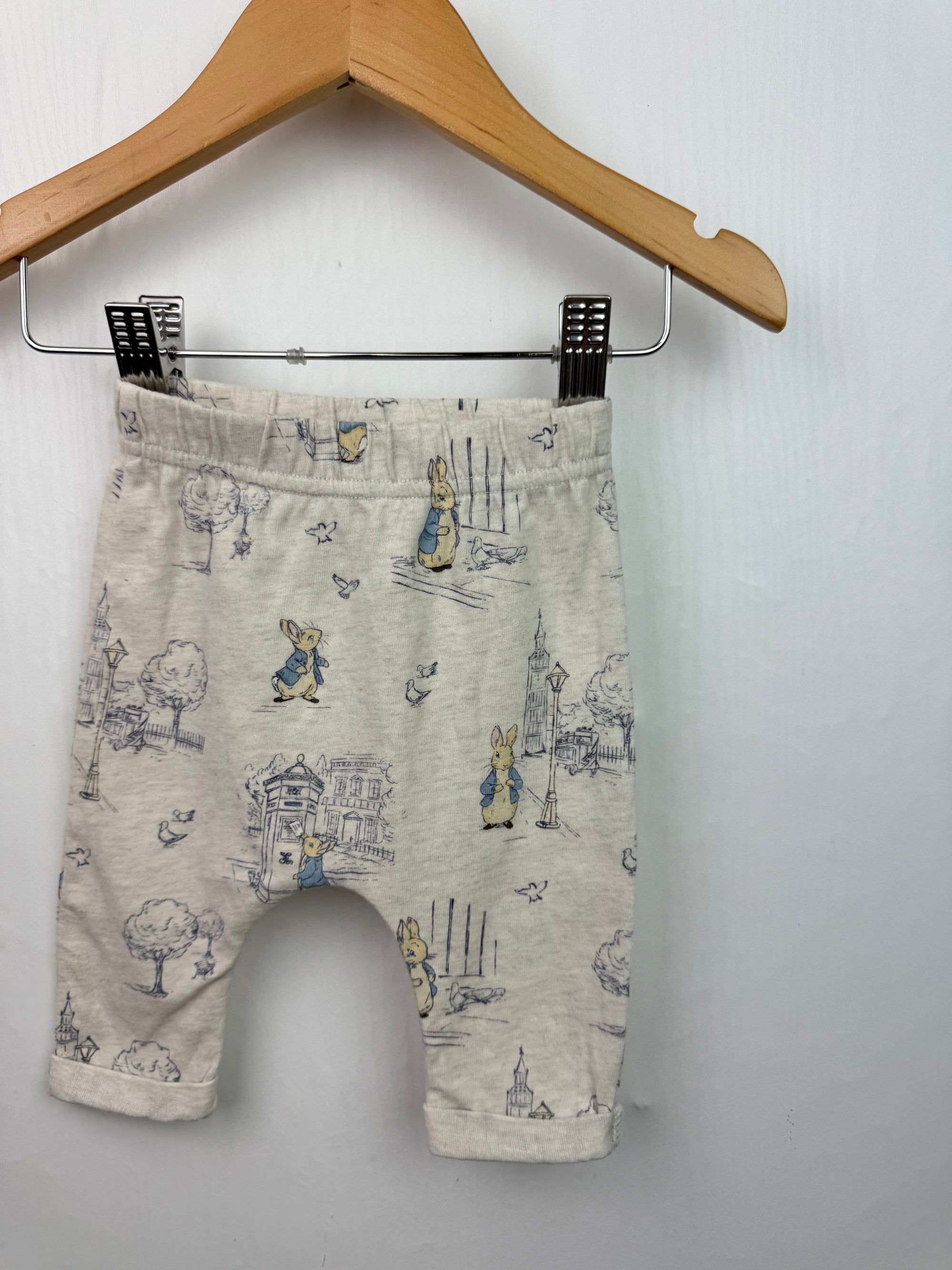 TU Peter Rabbit Leggings - Unisex 0 - 3 Months - Little Ones Preloved. Second Hand Children's & Preloved Baby, Kids, Girls & Boys Clothes. UK online