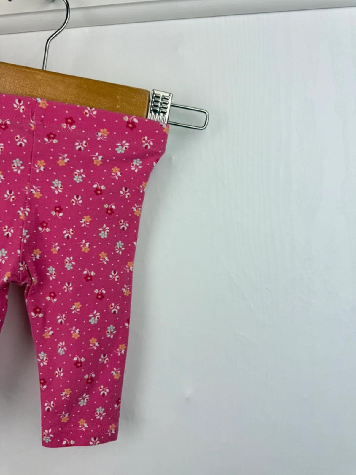 TU Pink Floral Leggings - Baby Girls 3 - 6 Months - Little Ones Preloved. Second Hand Children's & Preloved Baby, Kids, Girls & Boys Clothes. UK online